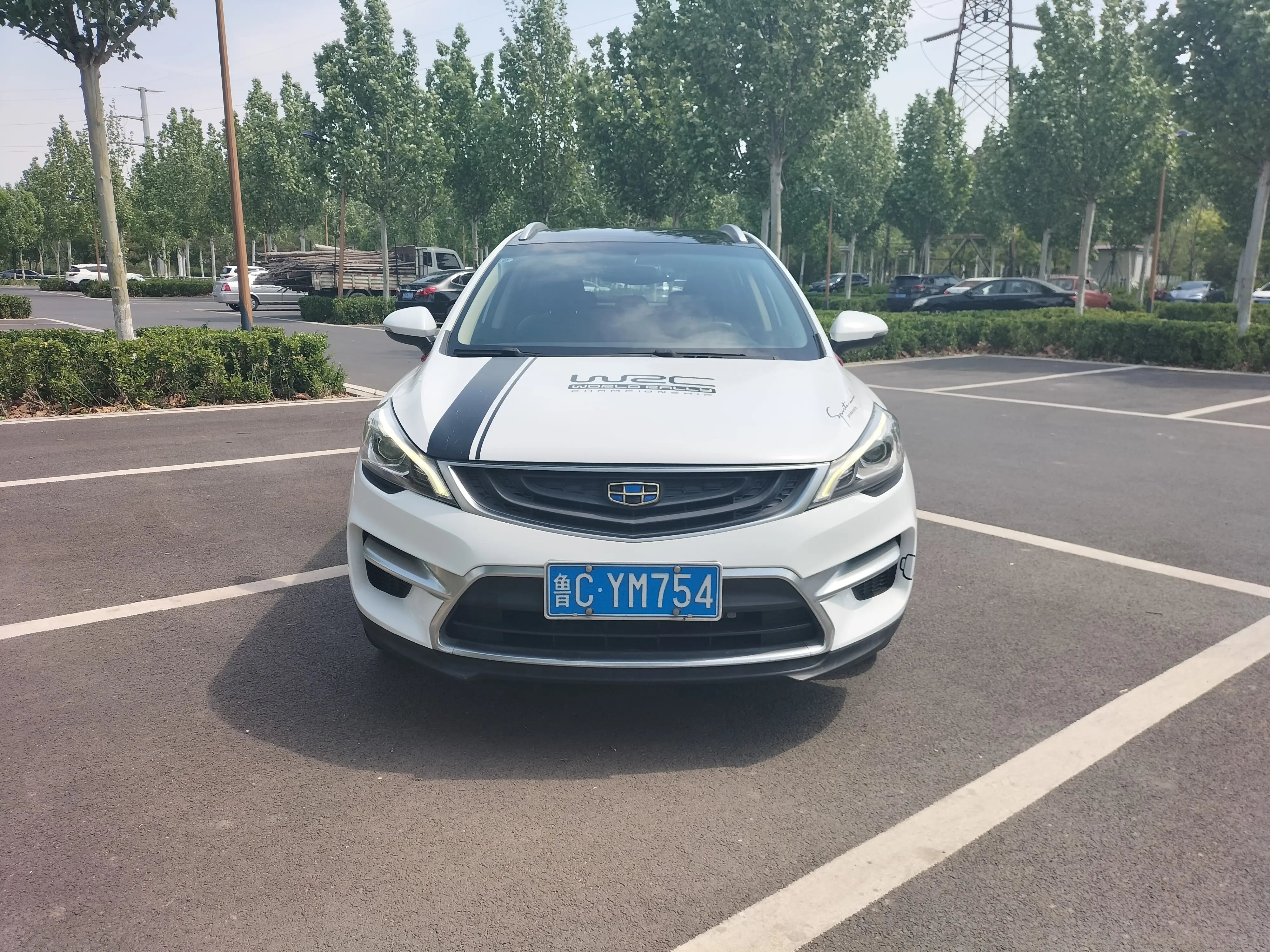 Geely Emgrand GS  из Китая