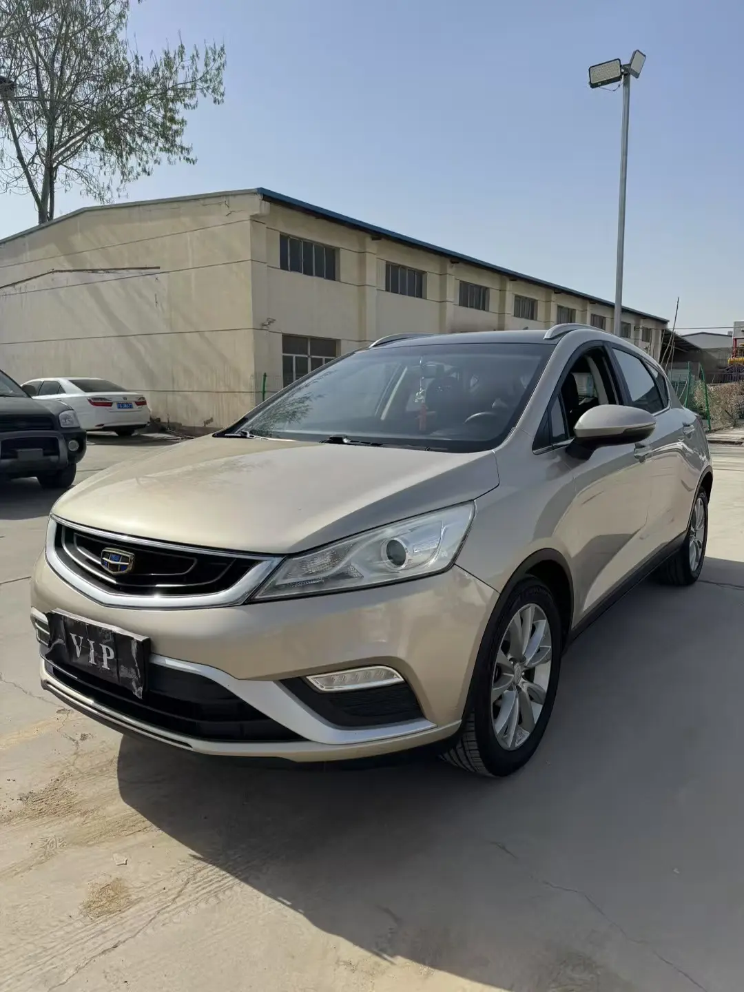 Geely Emgrand GS  из Китая