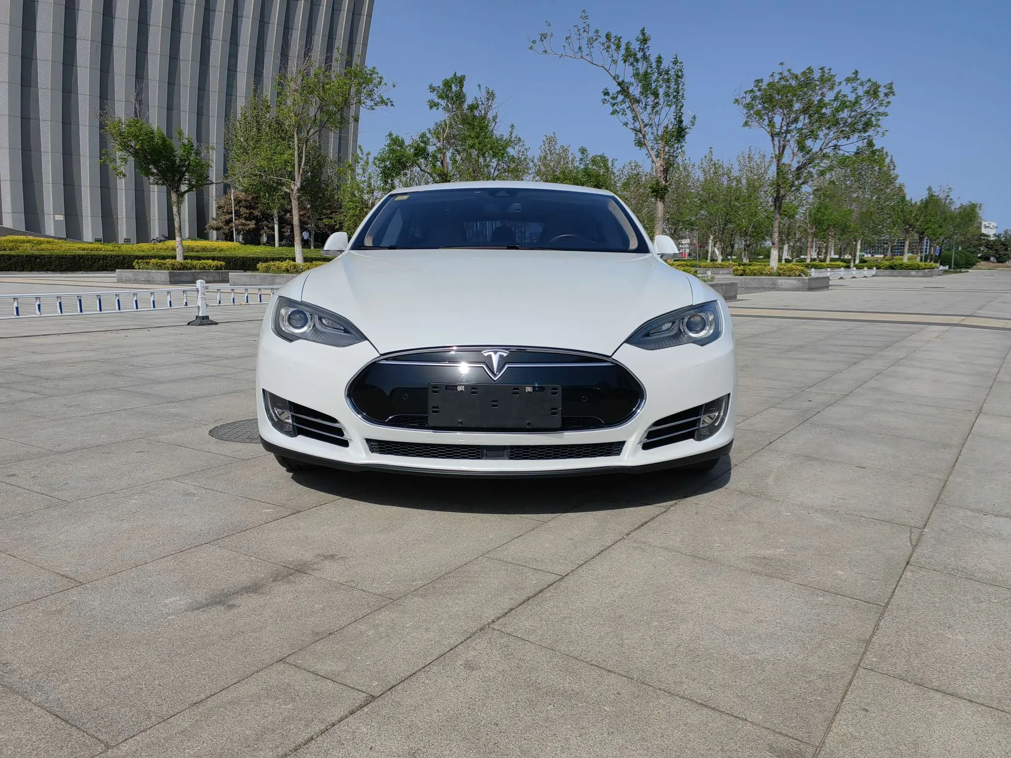 Tesla Model S  из Китая