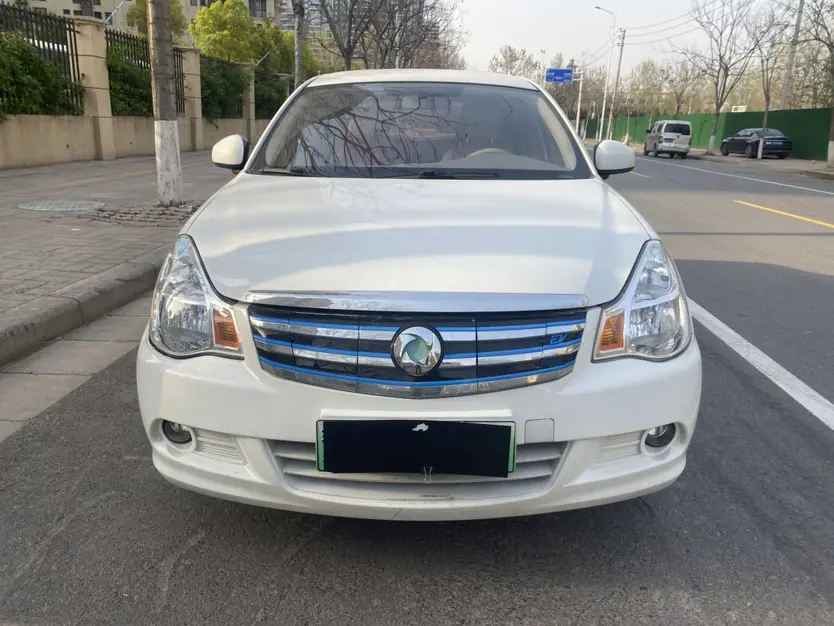 Dongfeng Junfeng E11K  из Китая