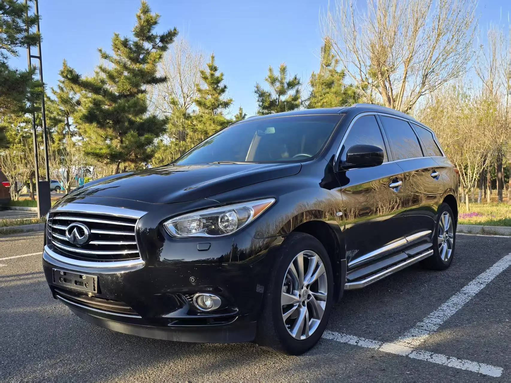 Infiniti JX