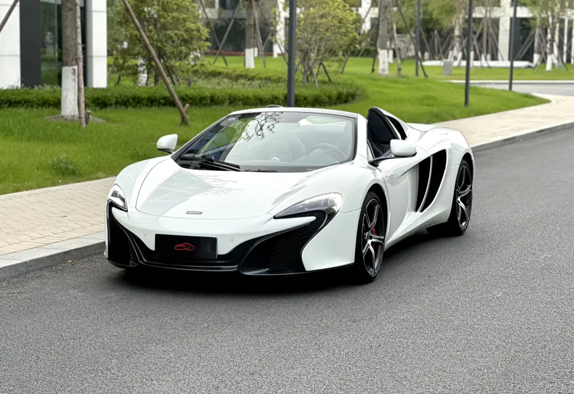 McLaren 625C