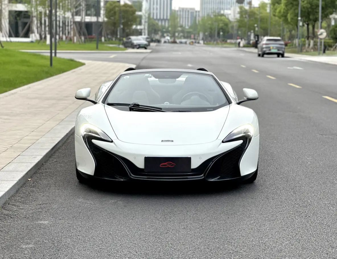 McLaren 625C