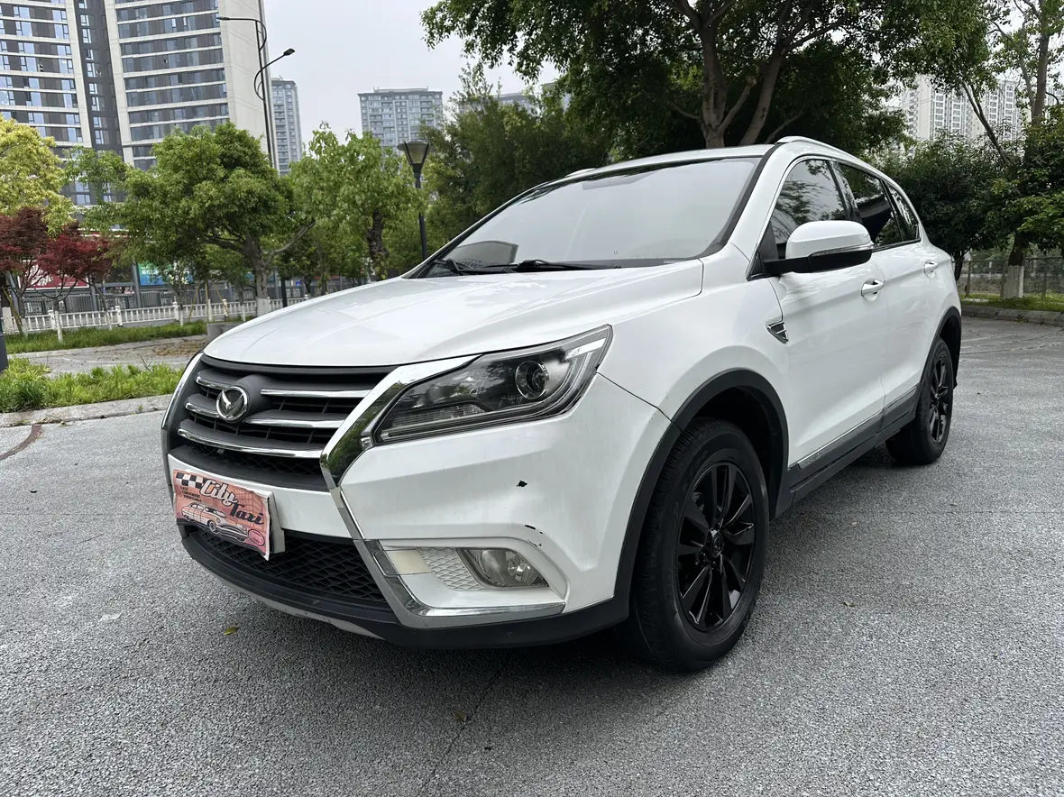 BAIC Magic S6