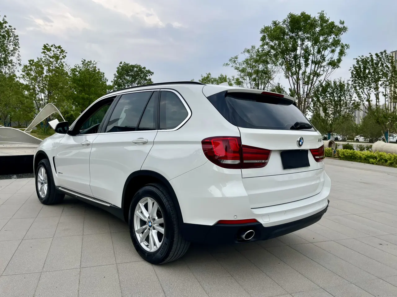 BMW X5 (imported)