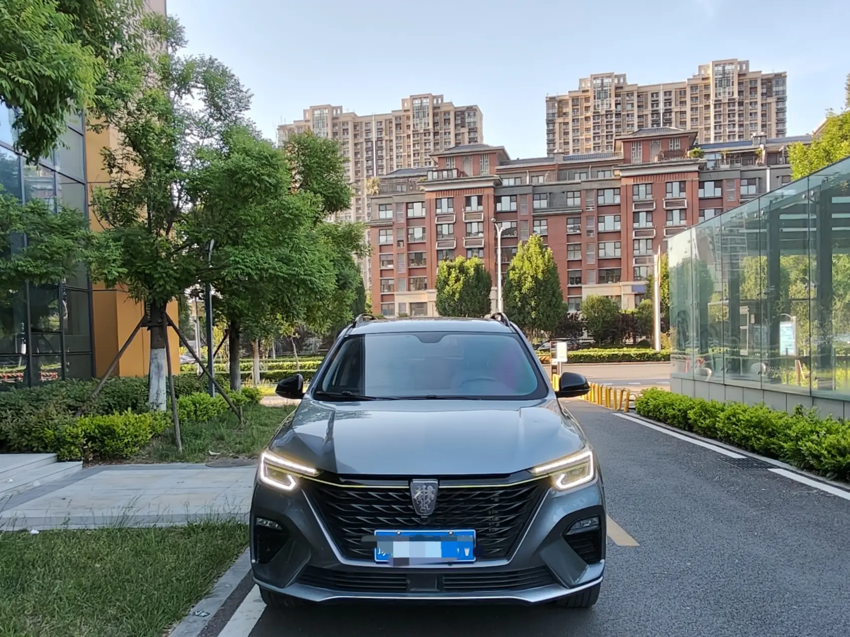 Roewe RX5  из Китая
