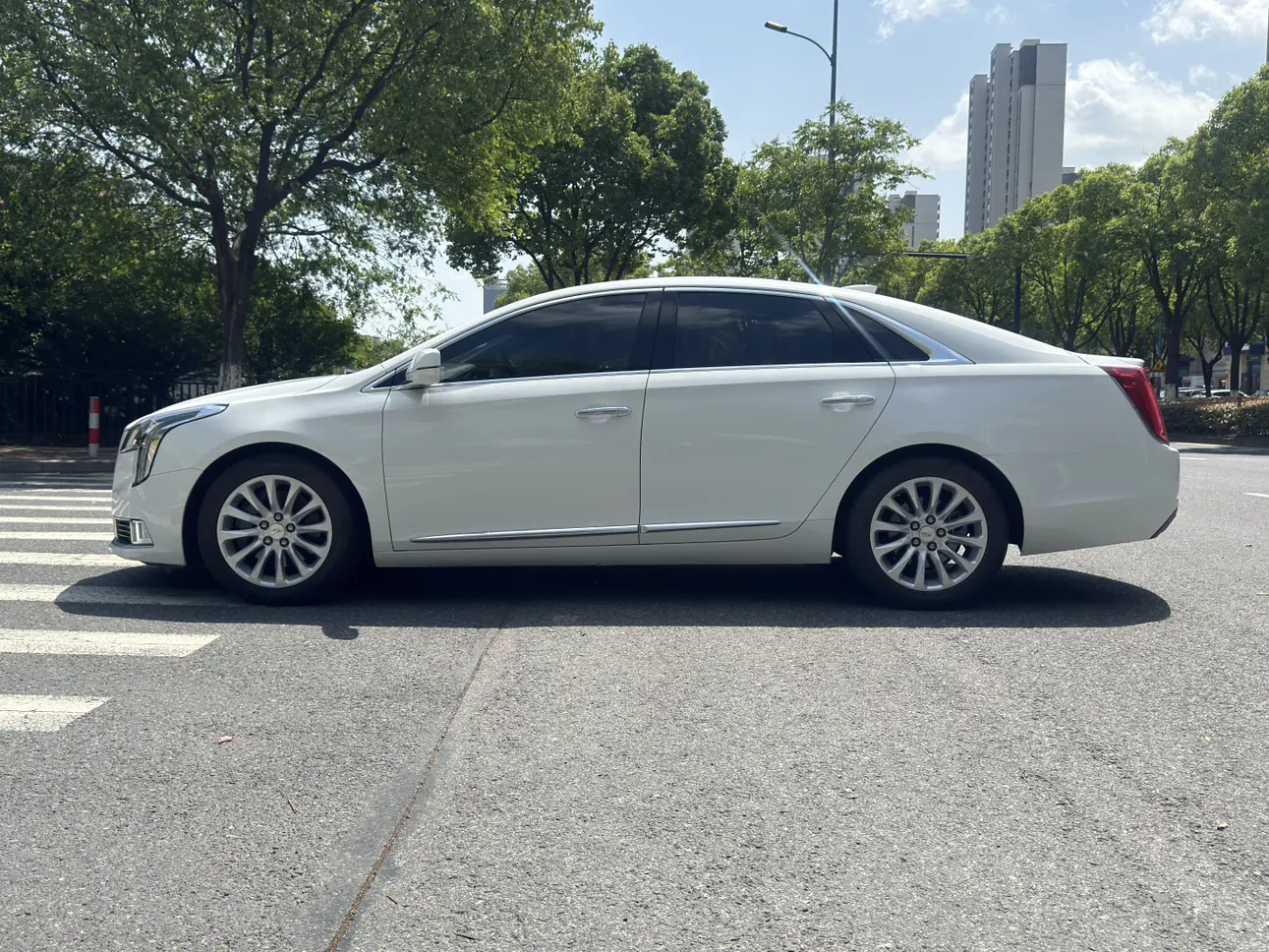 Cadillac XTS