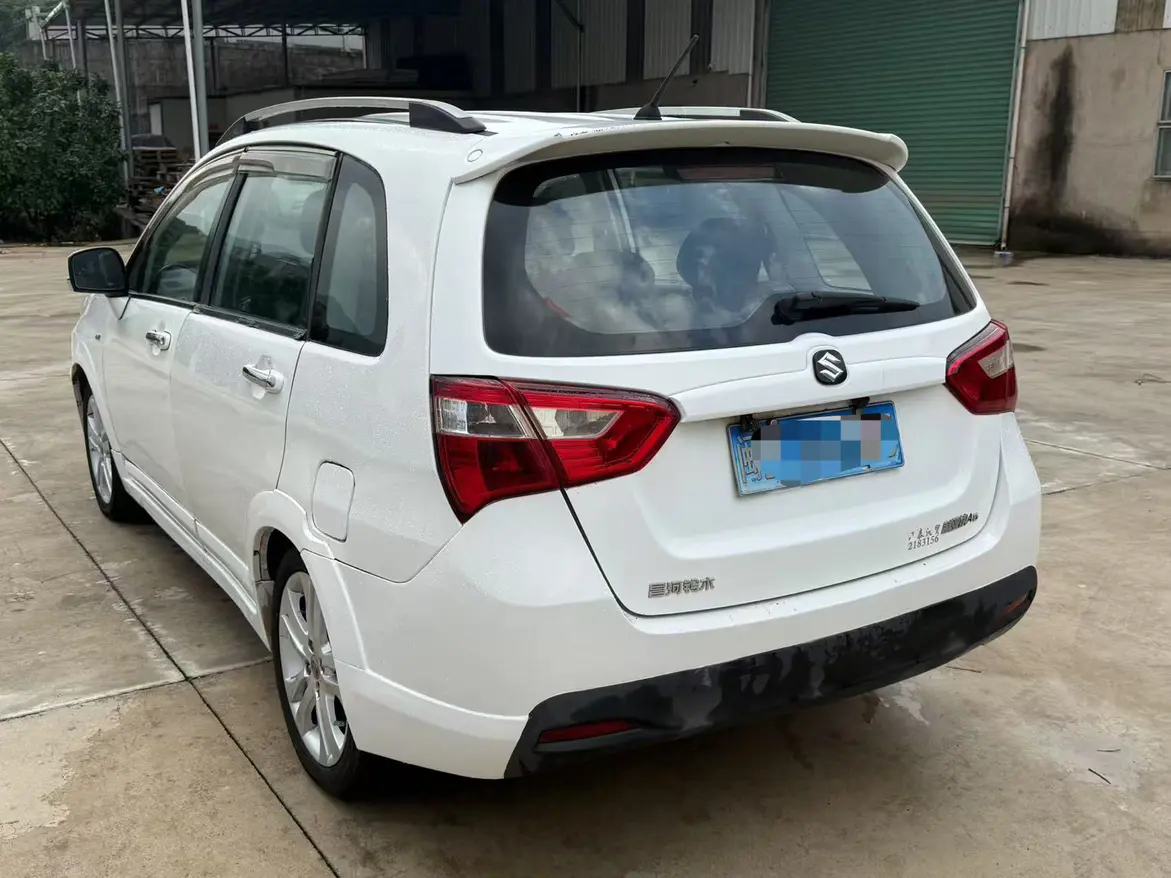 Suzuki Liana A6