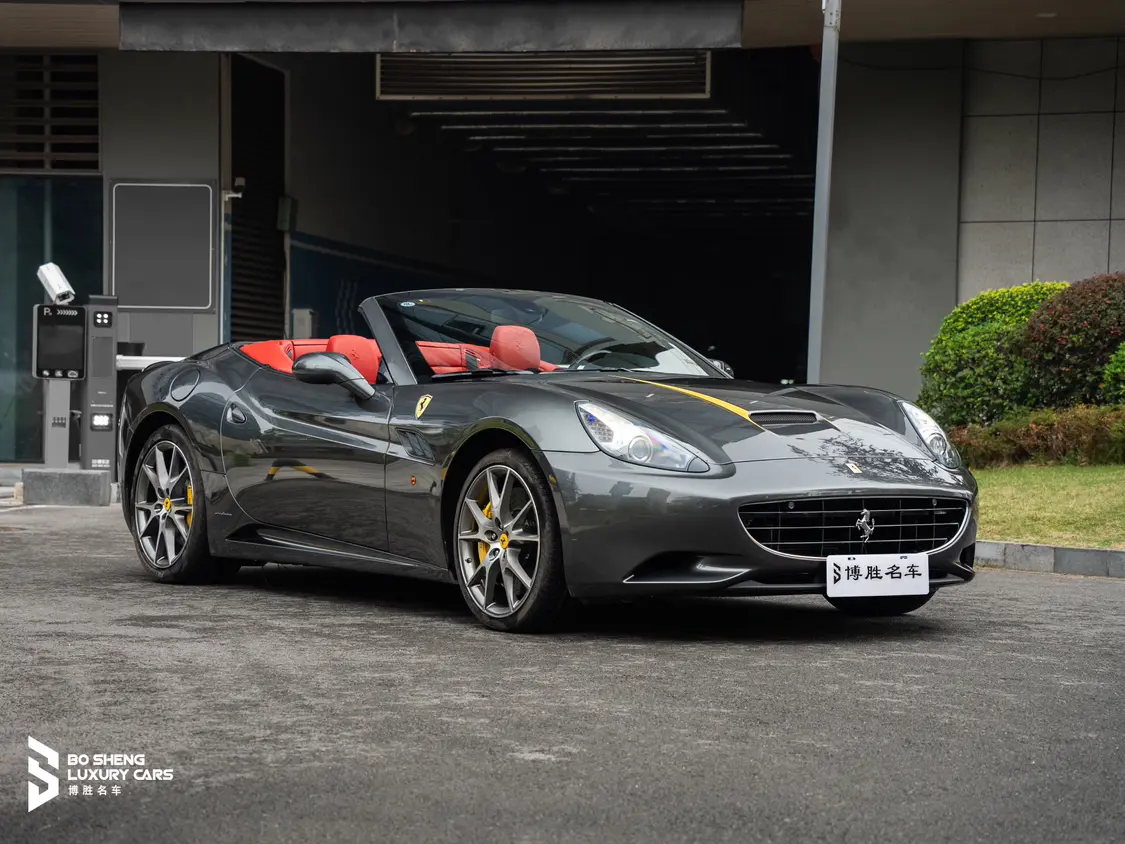 Ferrari California T