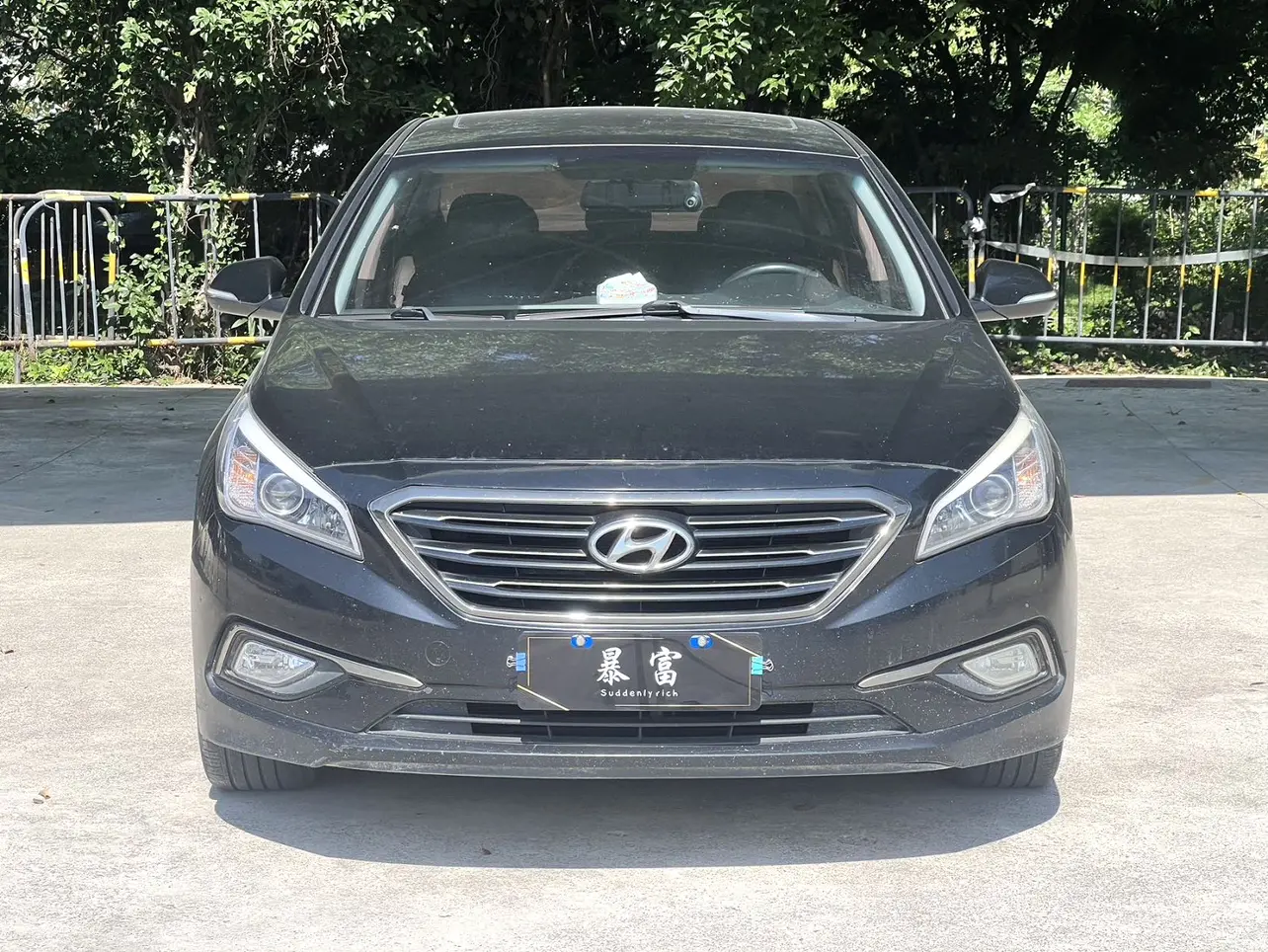 Hyundai Sonata nine