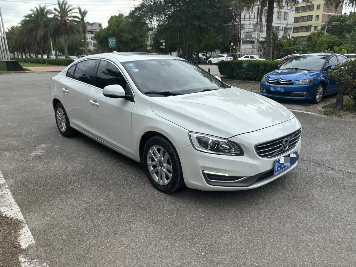 Volvo S60
