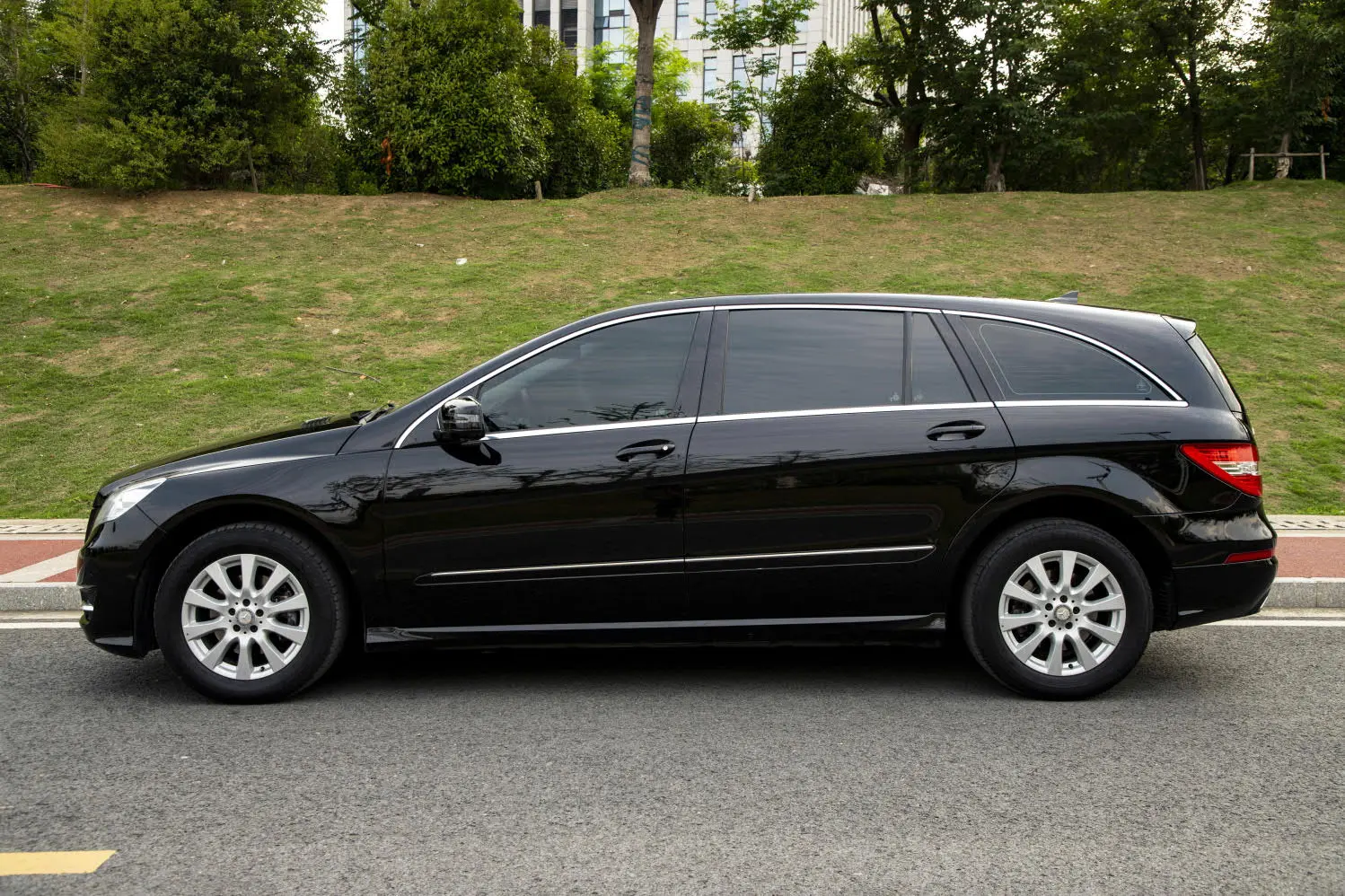 Mercedes-Benz R-Class