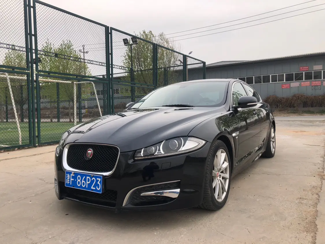 Jaguar XF