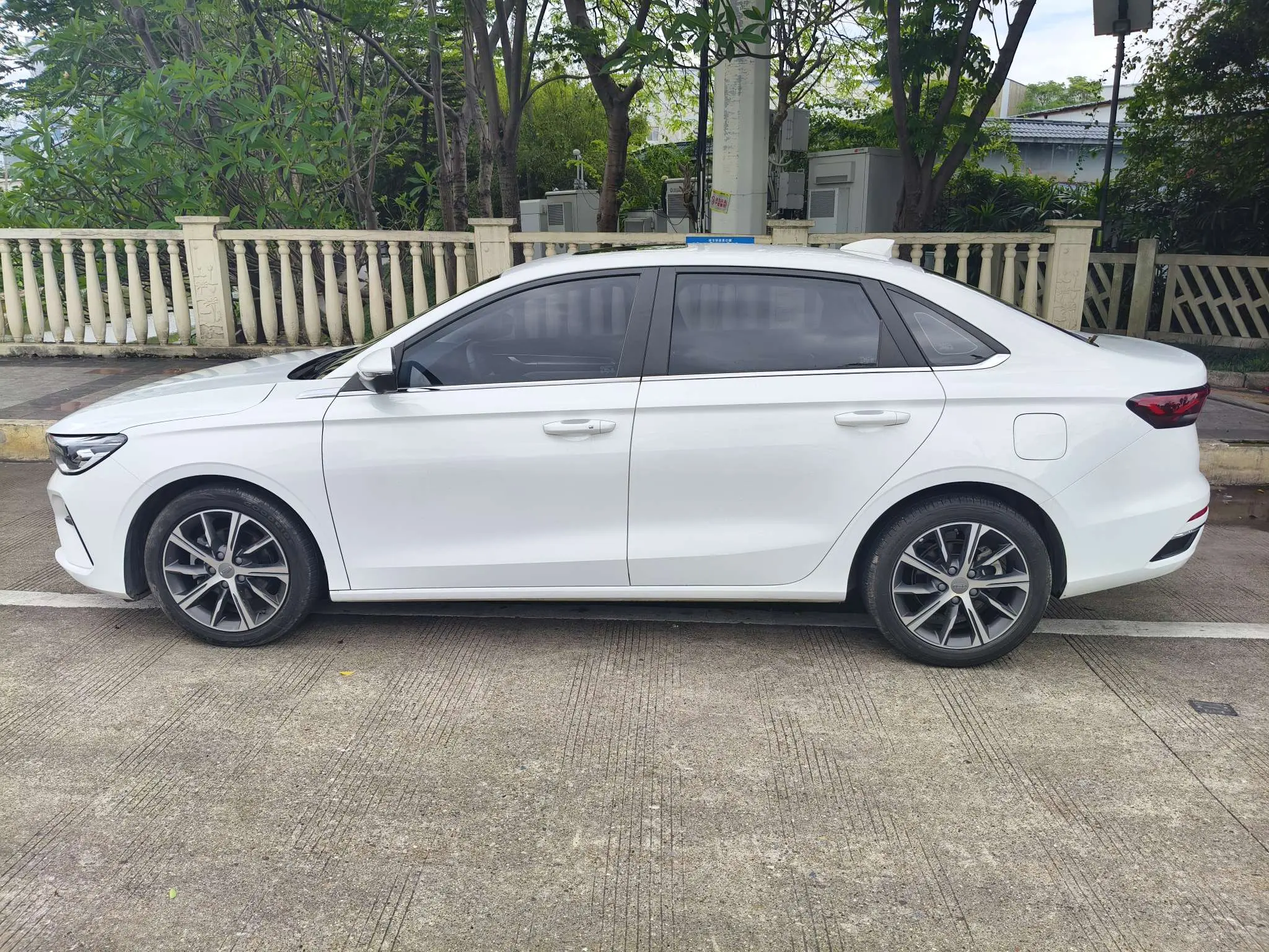 Geely Emgrand
