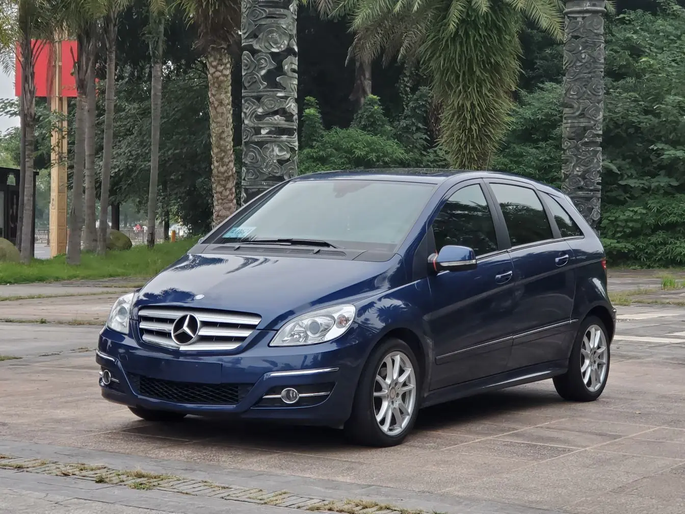 Mercedes-Benz Mercedes Benz B Class  из Китая