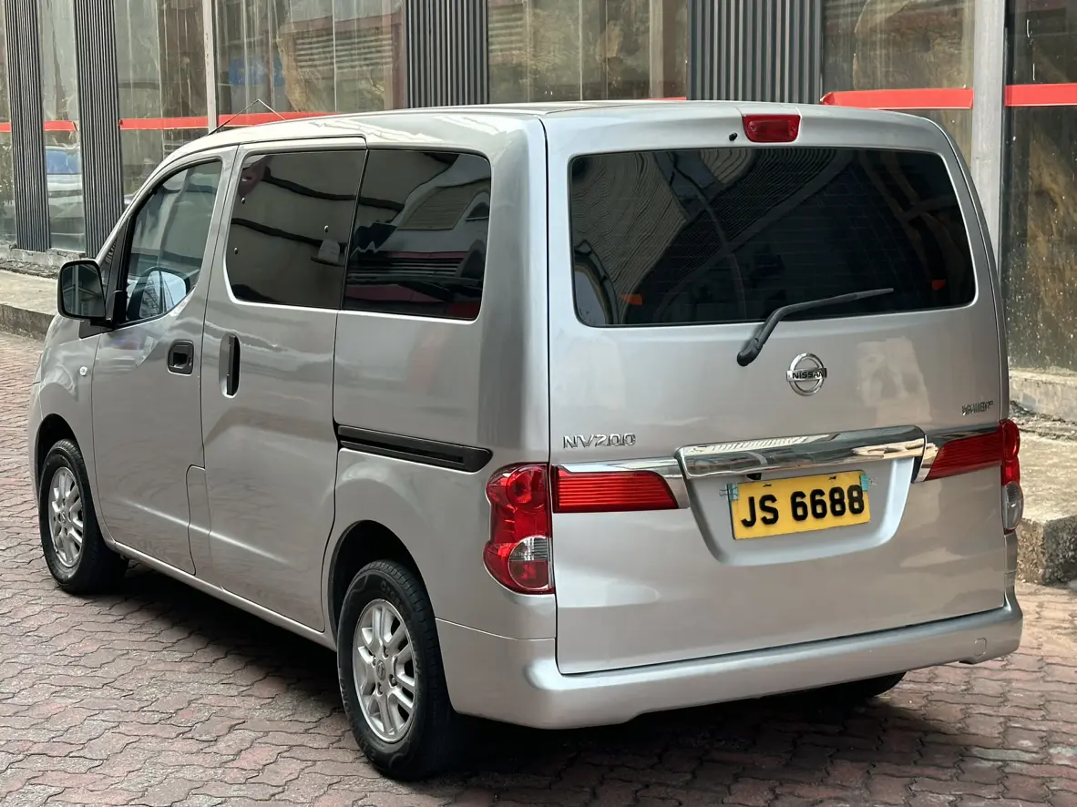 Nissan NV200