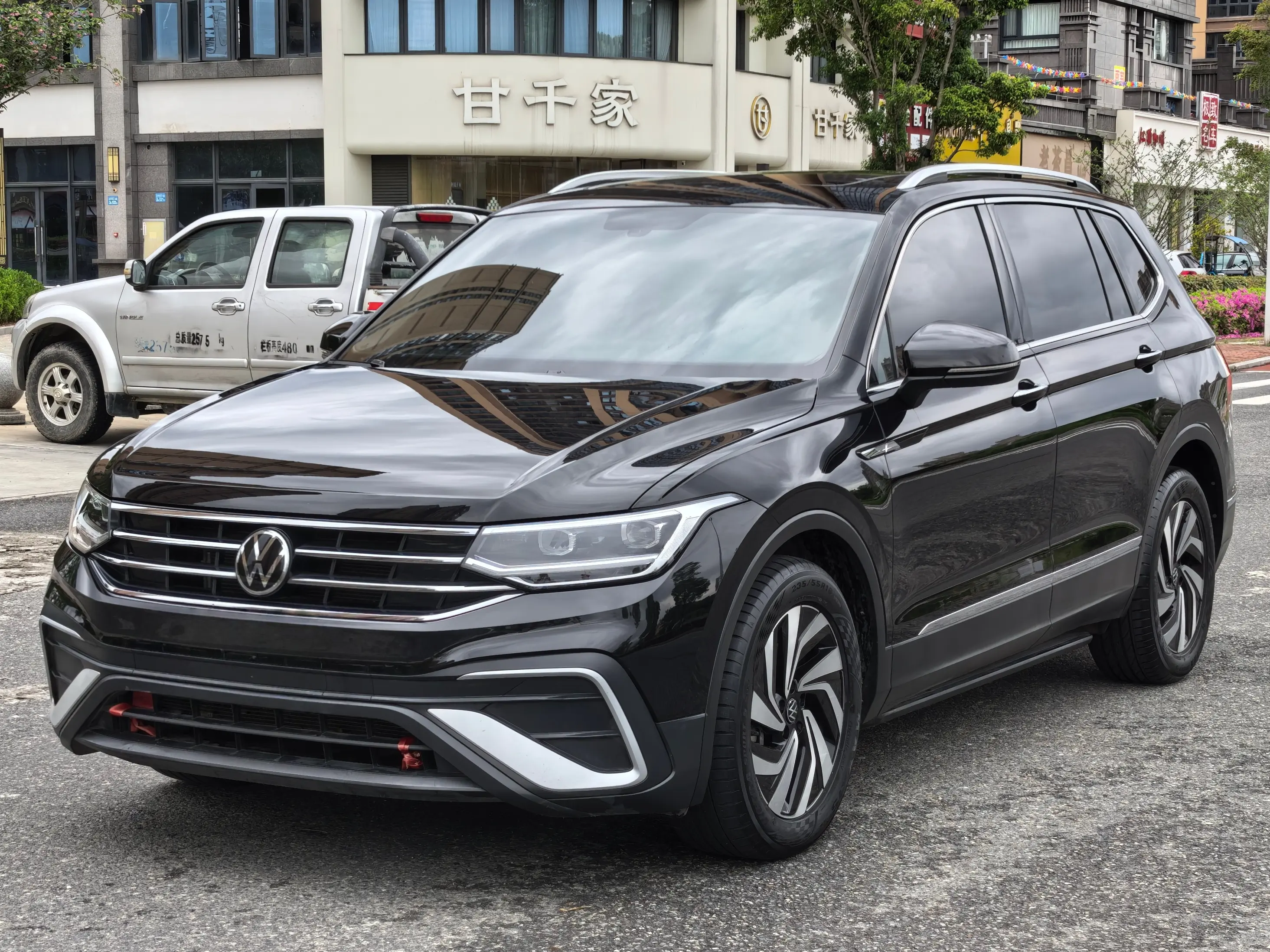Volkswagen Tiguan L