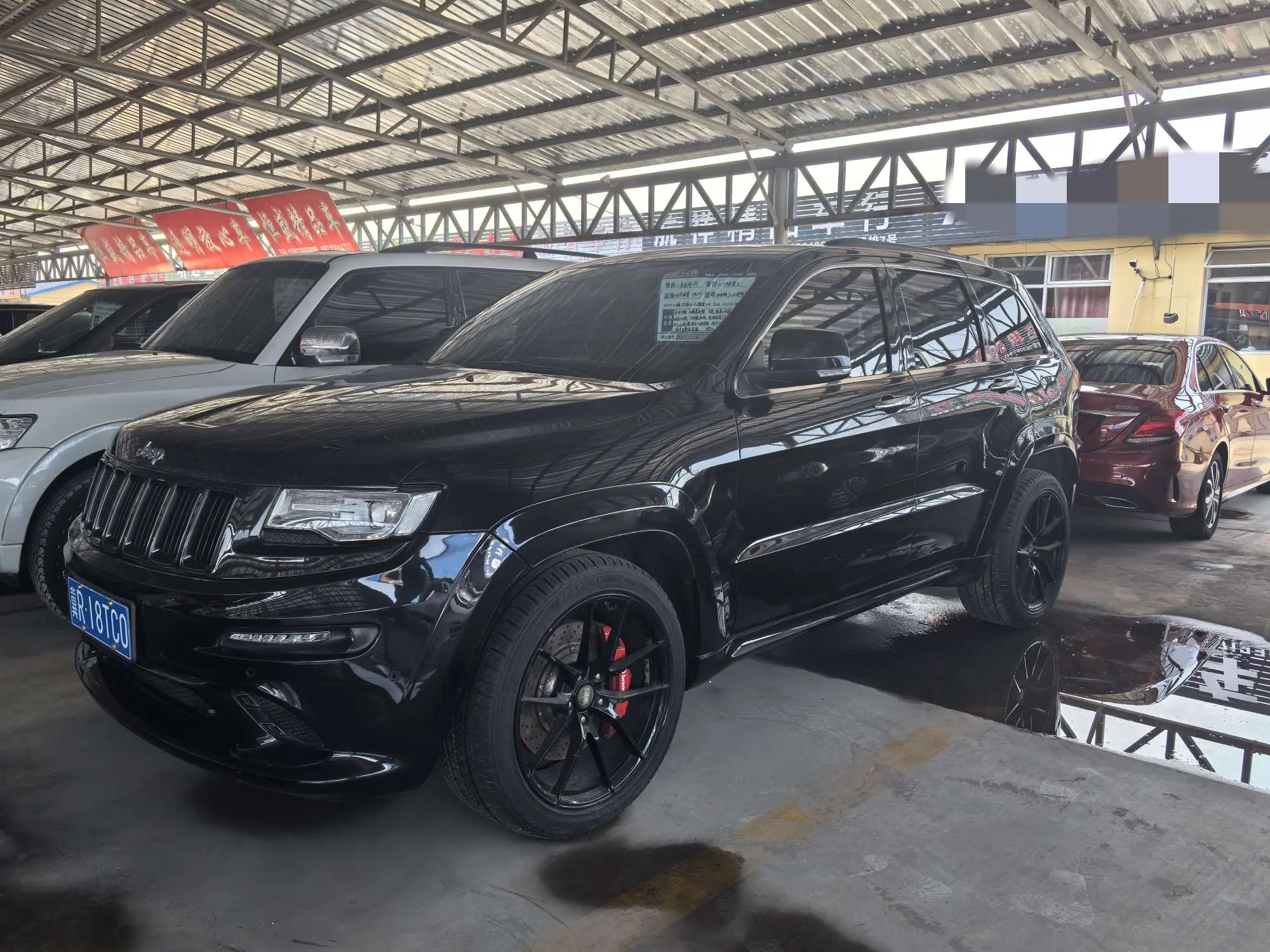 Jeep Grand Cherokee (imported)