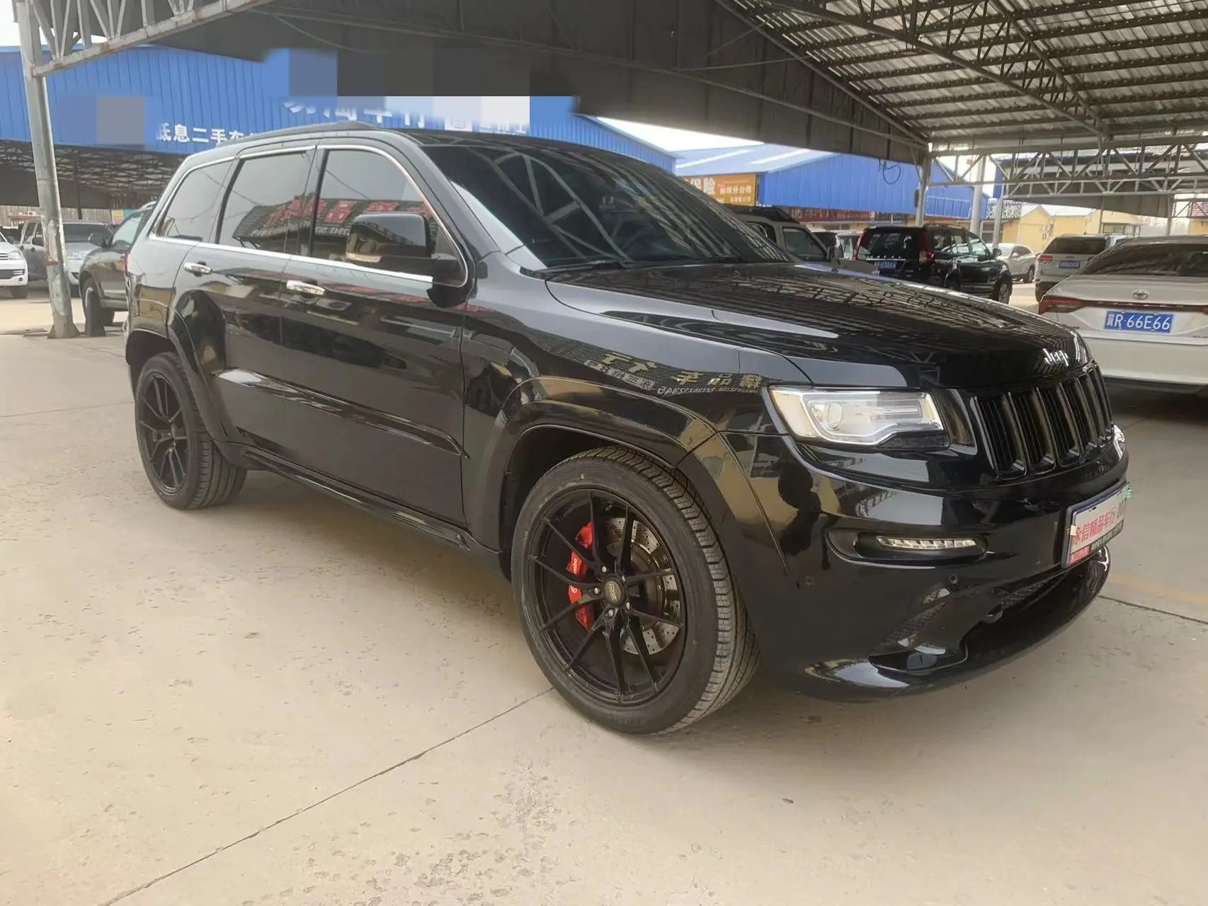 Jeep Grand Cherokee (imported)