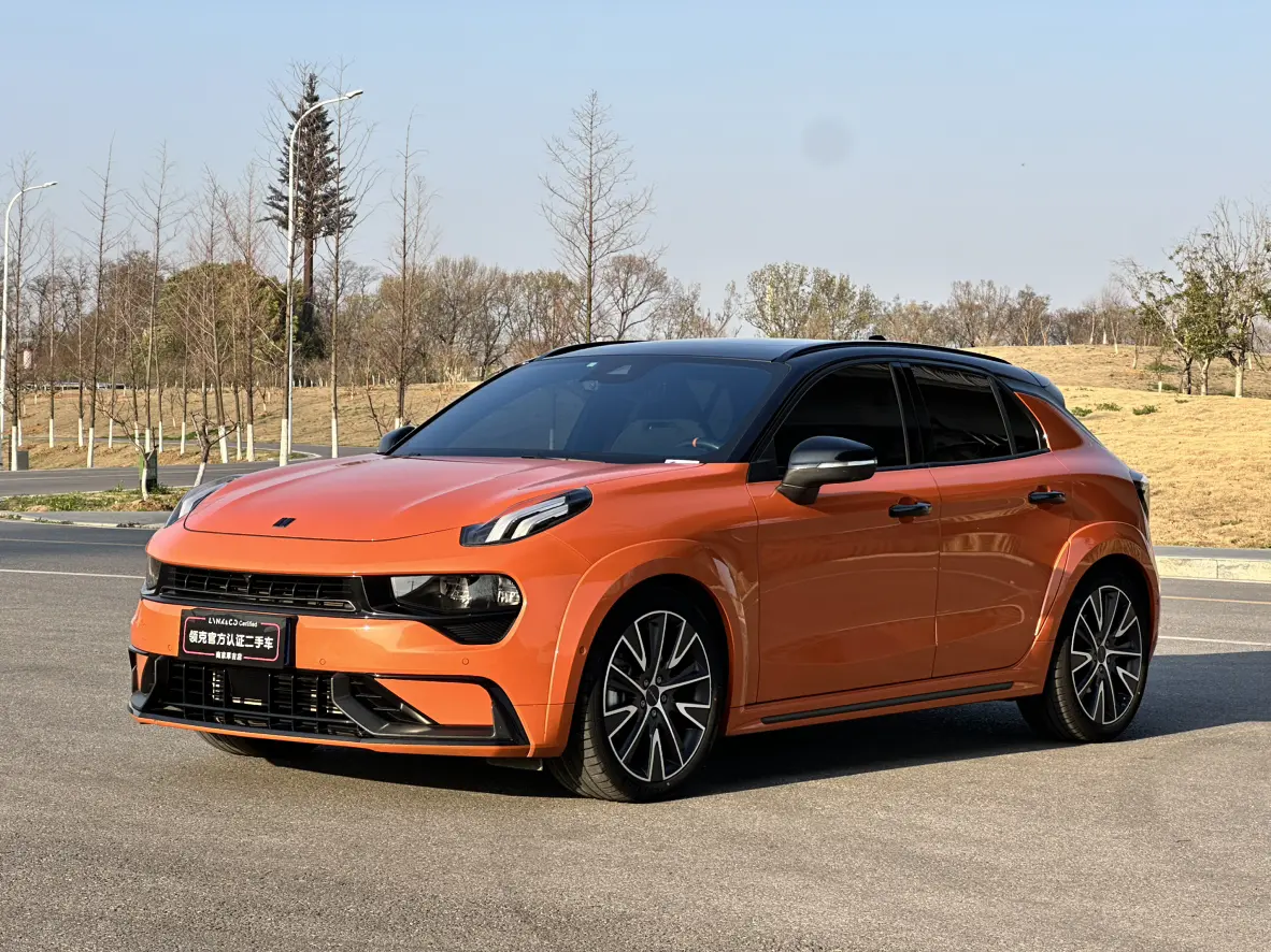 Lynk & Co 02 Hatchback