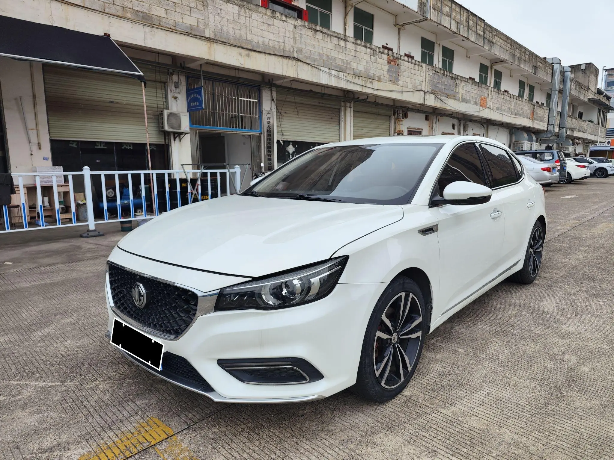 MG 6  из Китая