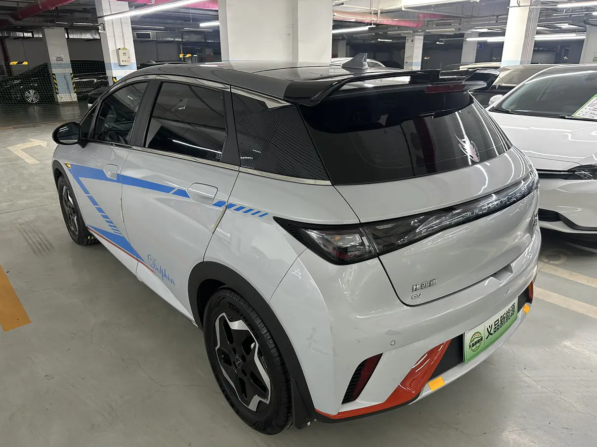 BYD Dolphin