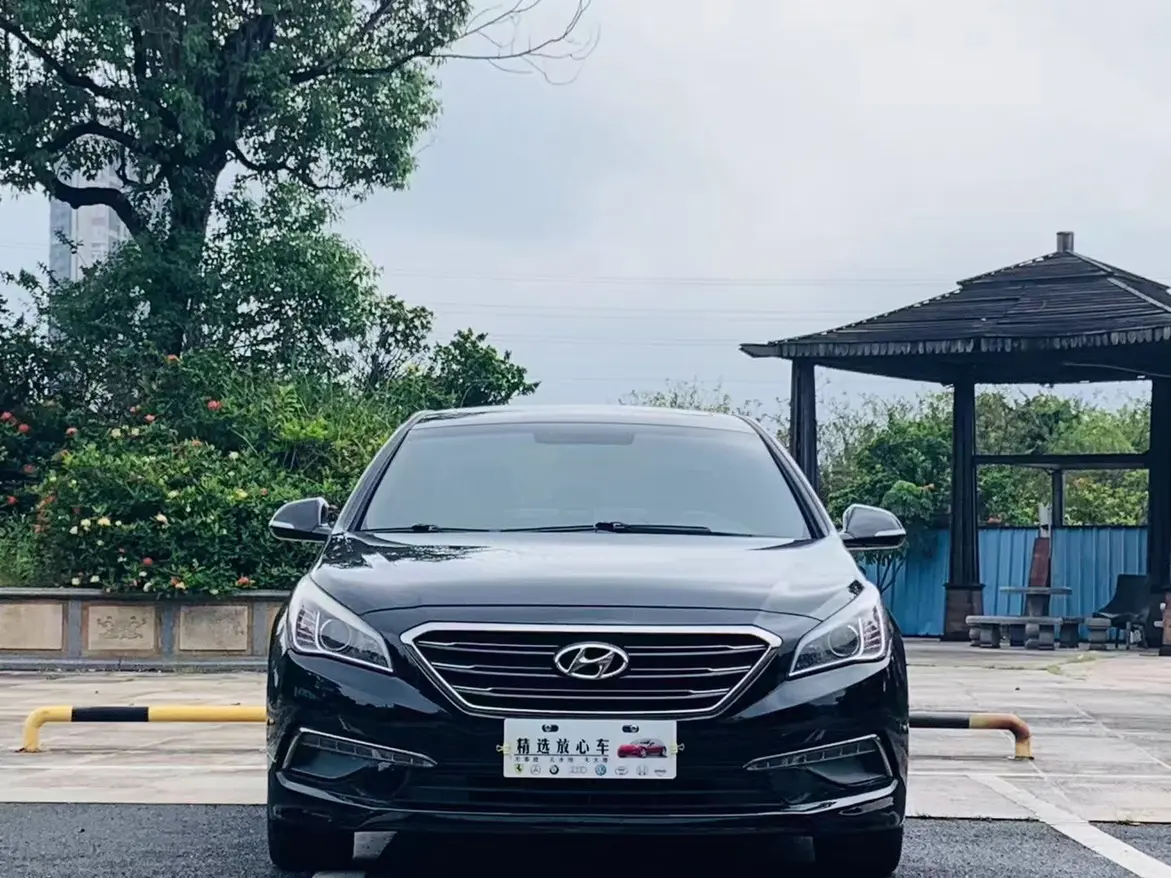 Hyundai Sonata nine