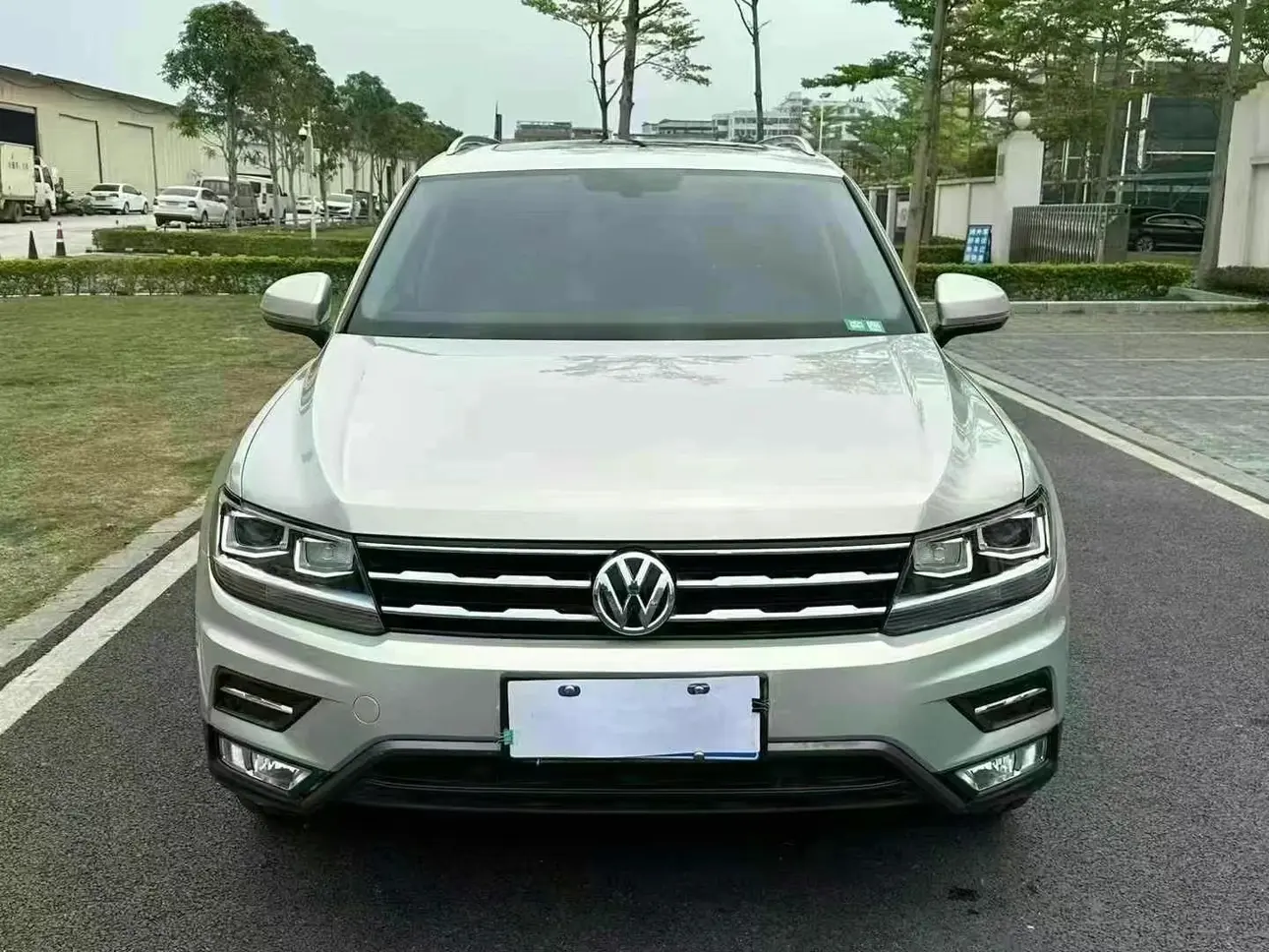 Volkswagen Tiguan L