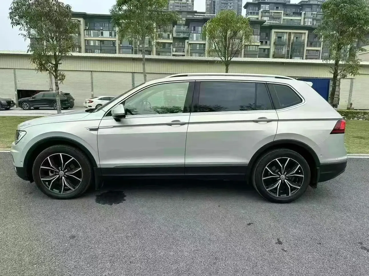 Volkswagen Tiguan L
