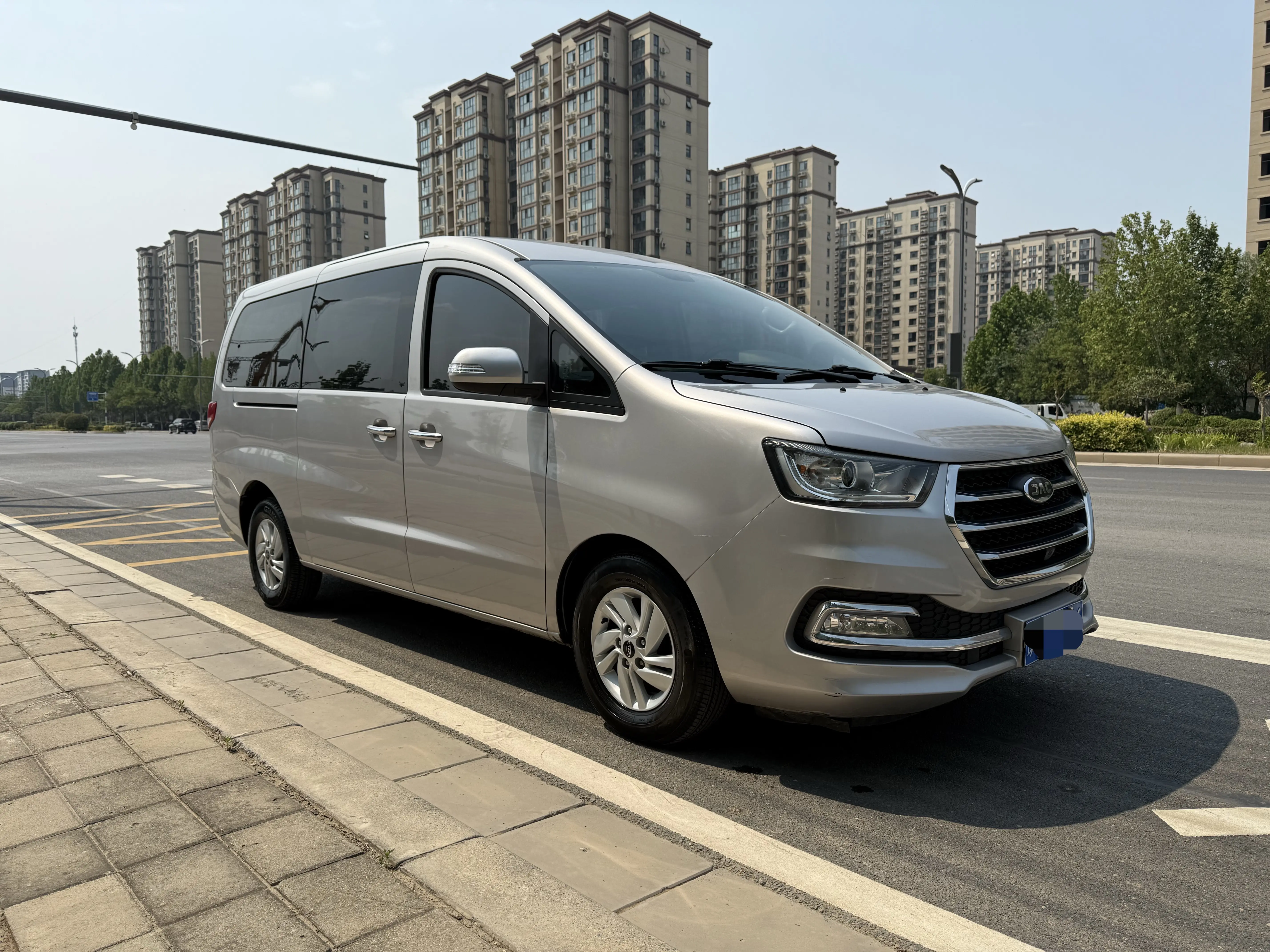 JAC Ruifeng M4