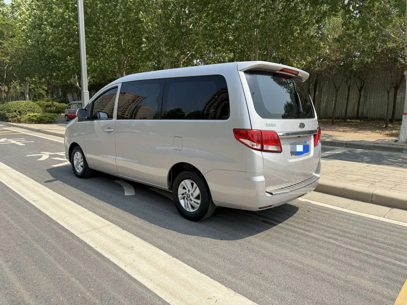 JAC Ruifeng M4