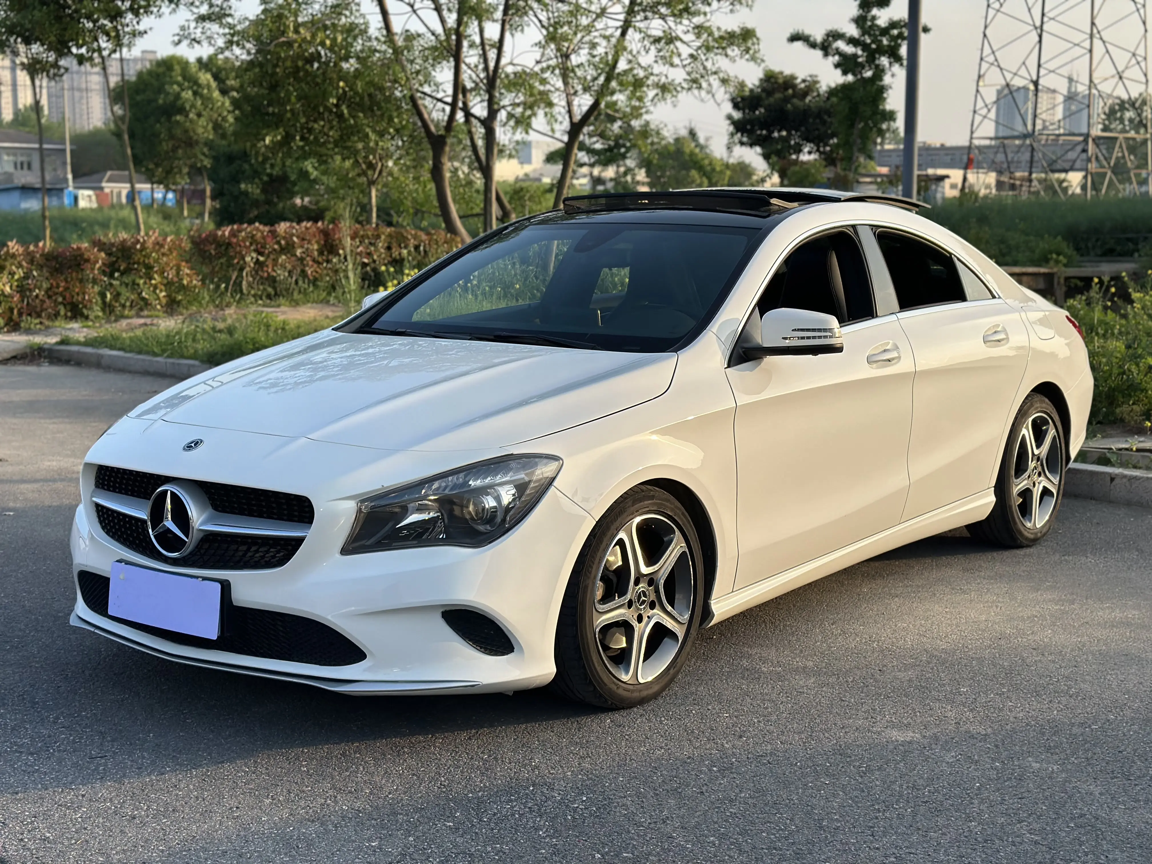Mercedes-Benz Mercedes CLA
