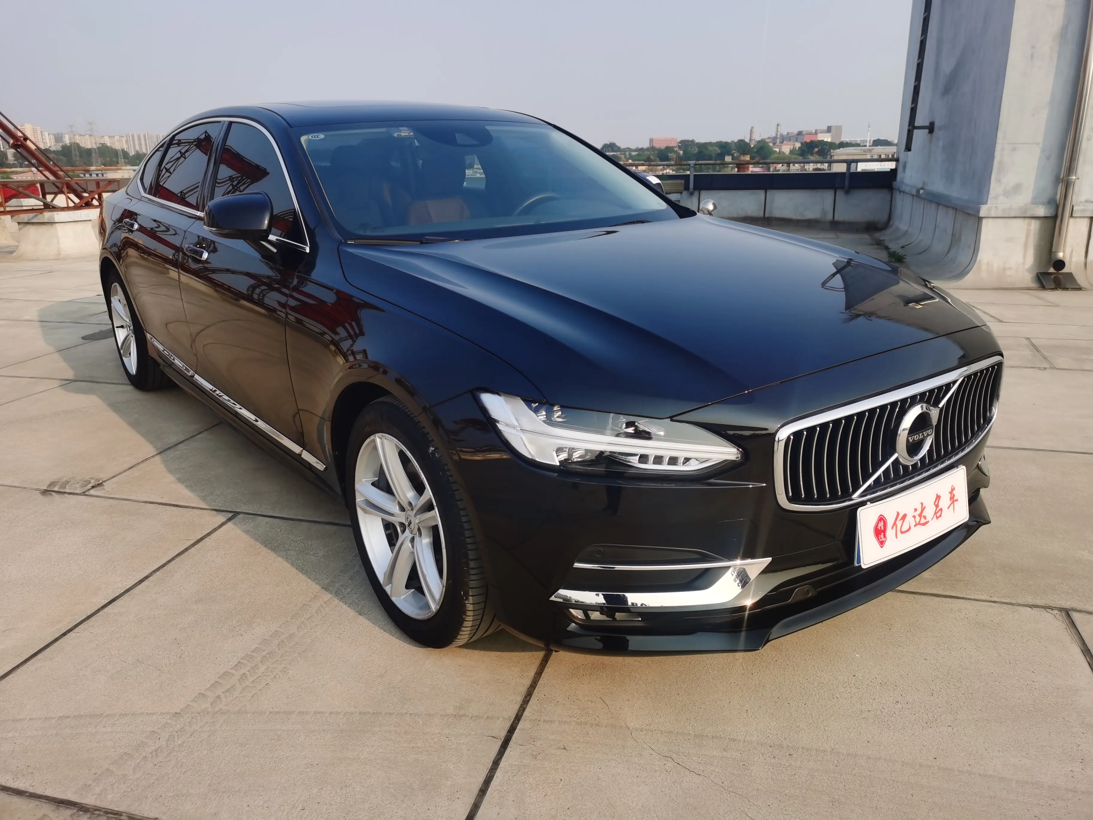 Volvo S90
