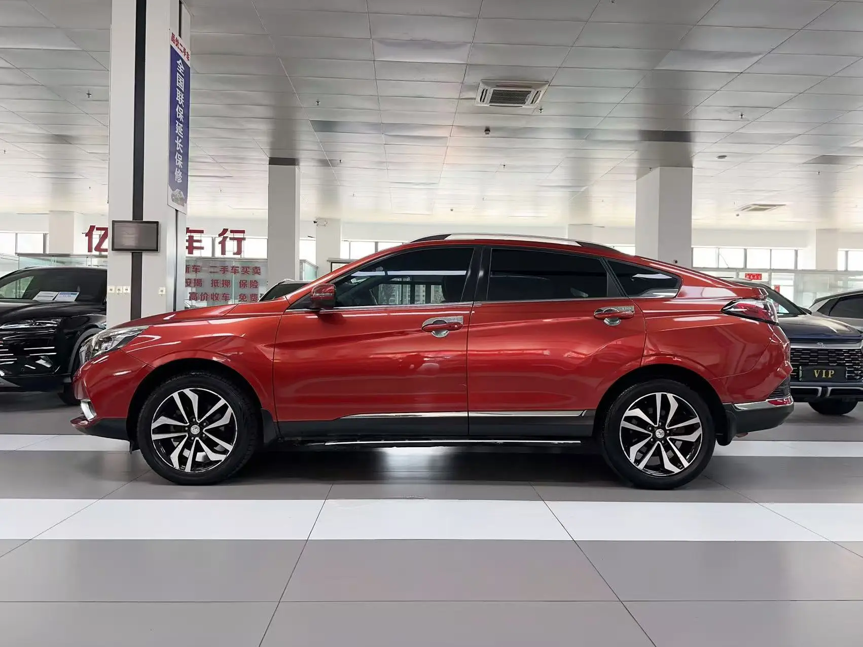 Kai Chen Venucia T90