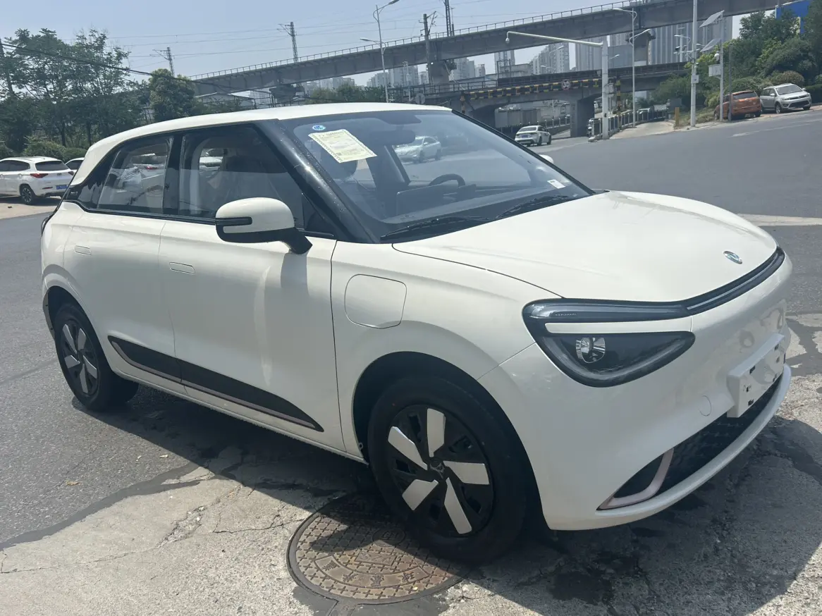 Dongfeng Nano 01