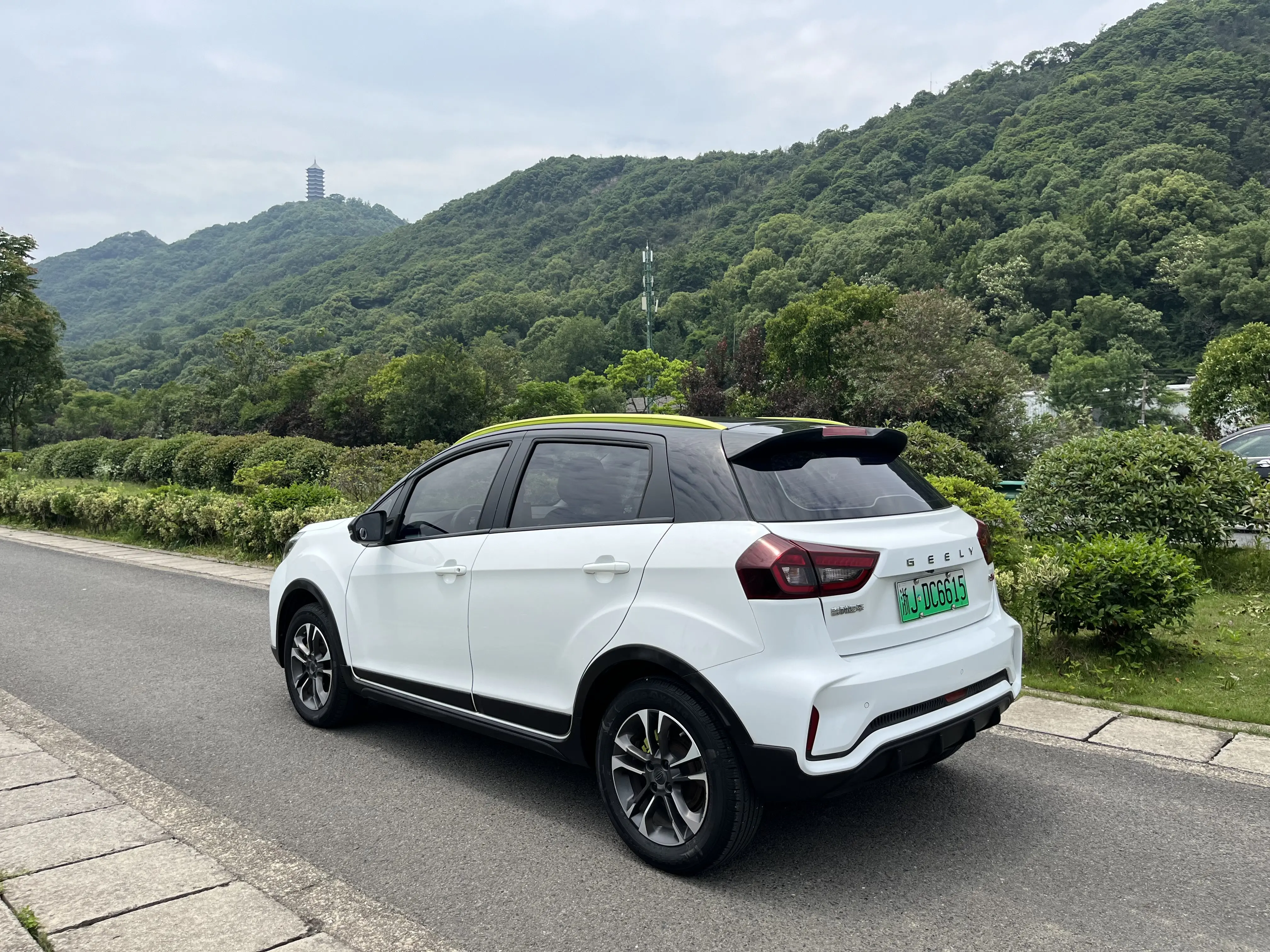 Geely EX3 Kung Fu Cow