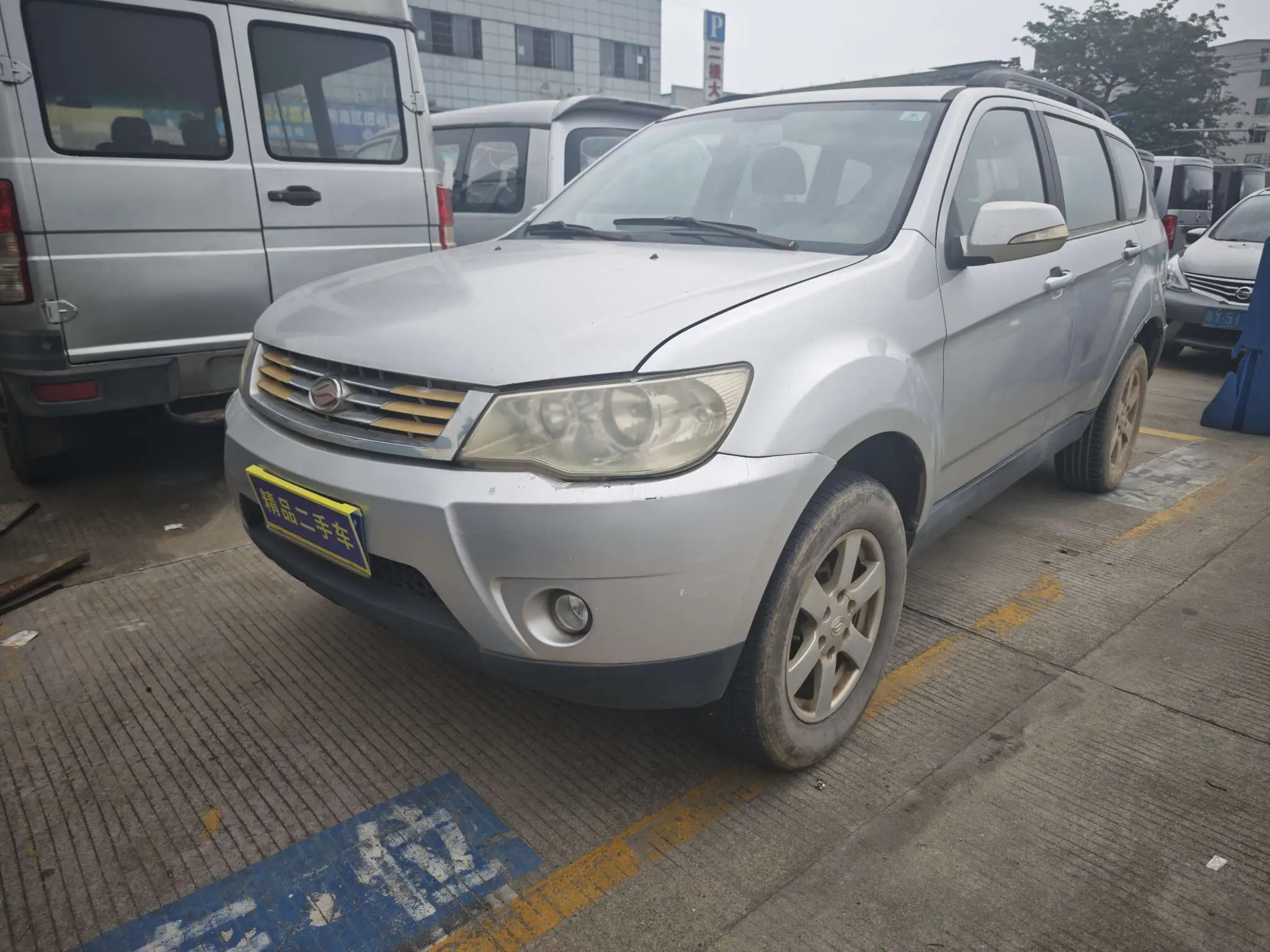 Lu Feng Landwind X8