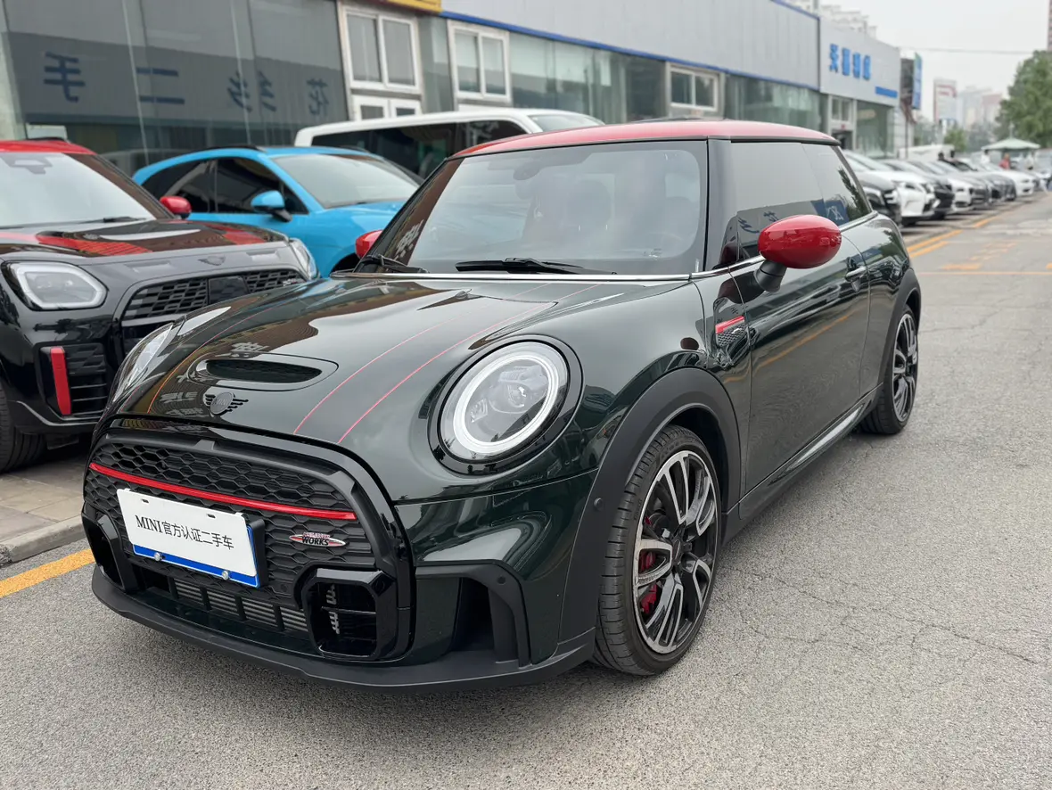 MINI JCW