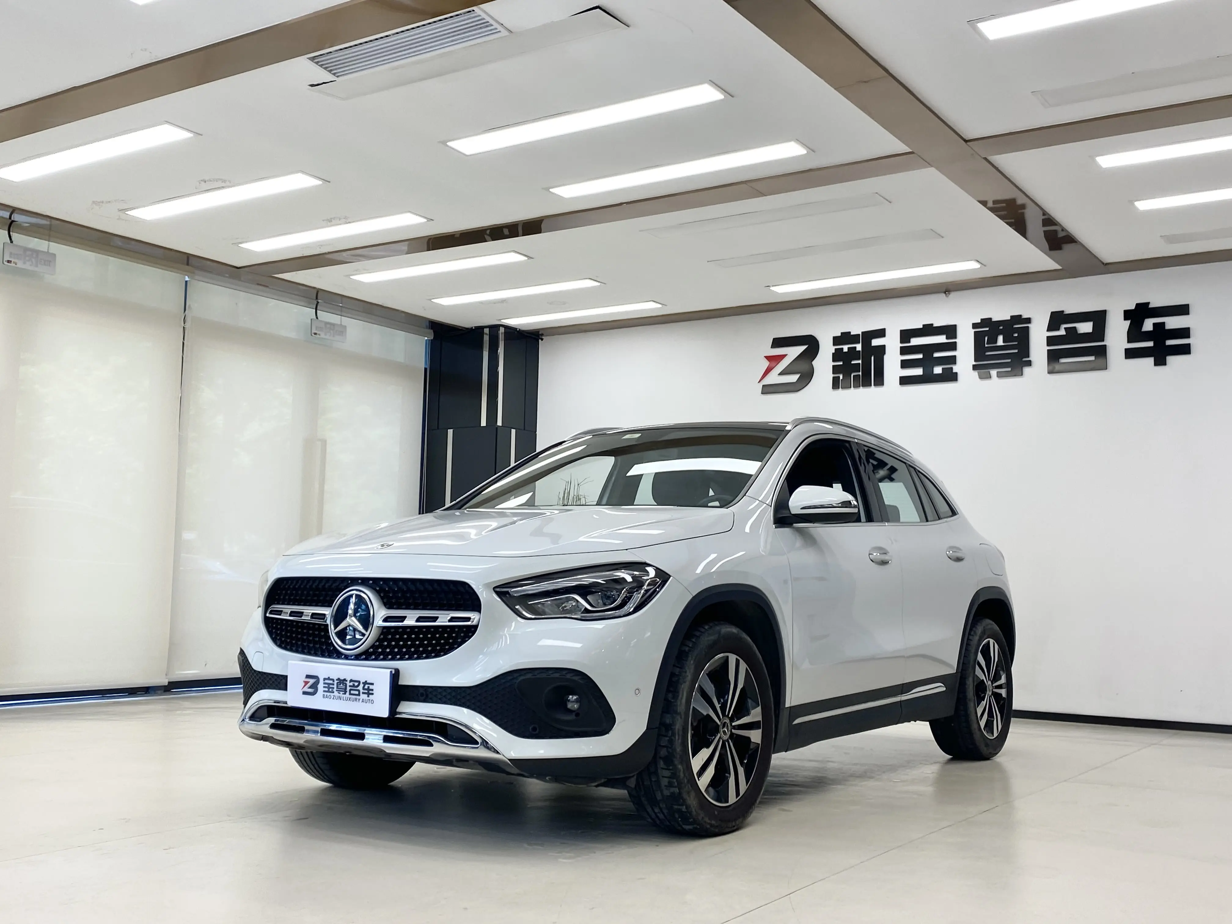Mercedes-Benz GLA