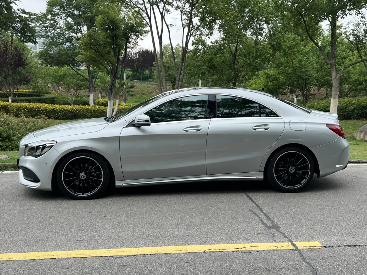 Mercedes-Benz Mercedes CLA