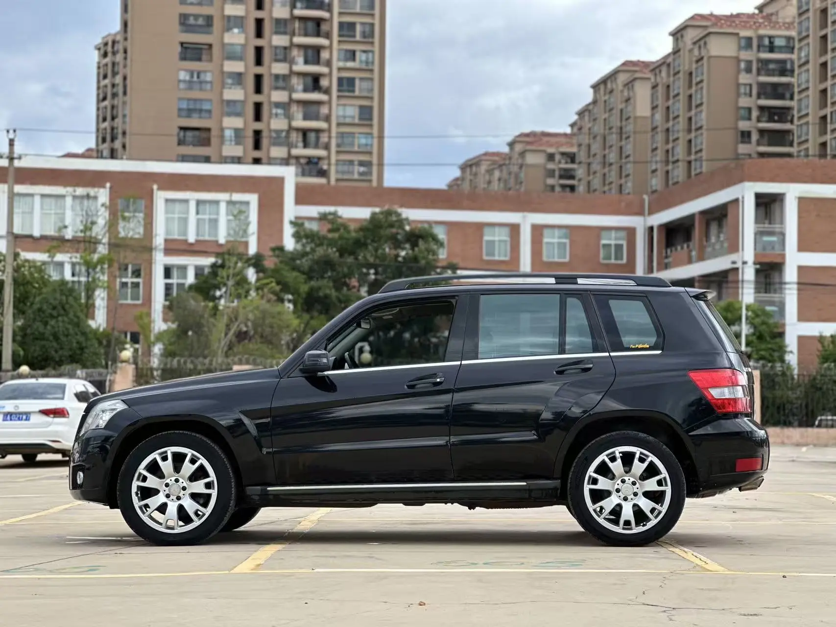 Mercedes-Benz GLK-Class (imported)