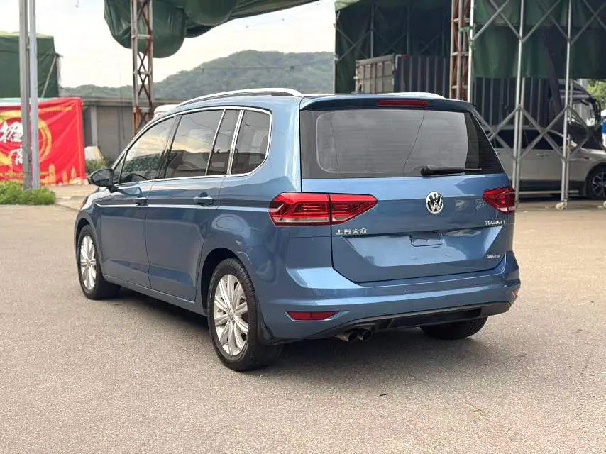 Volkswagen Touran L