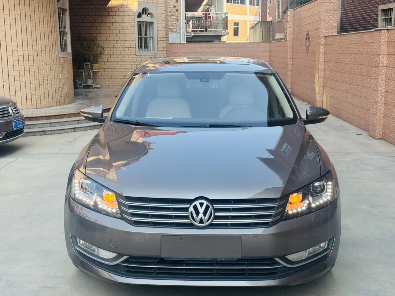 Volkswagen Passat  из Китая
