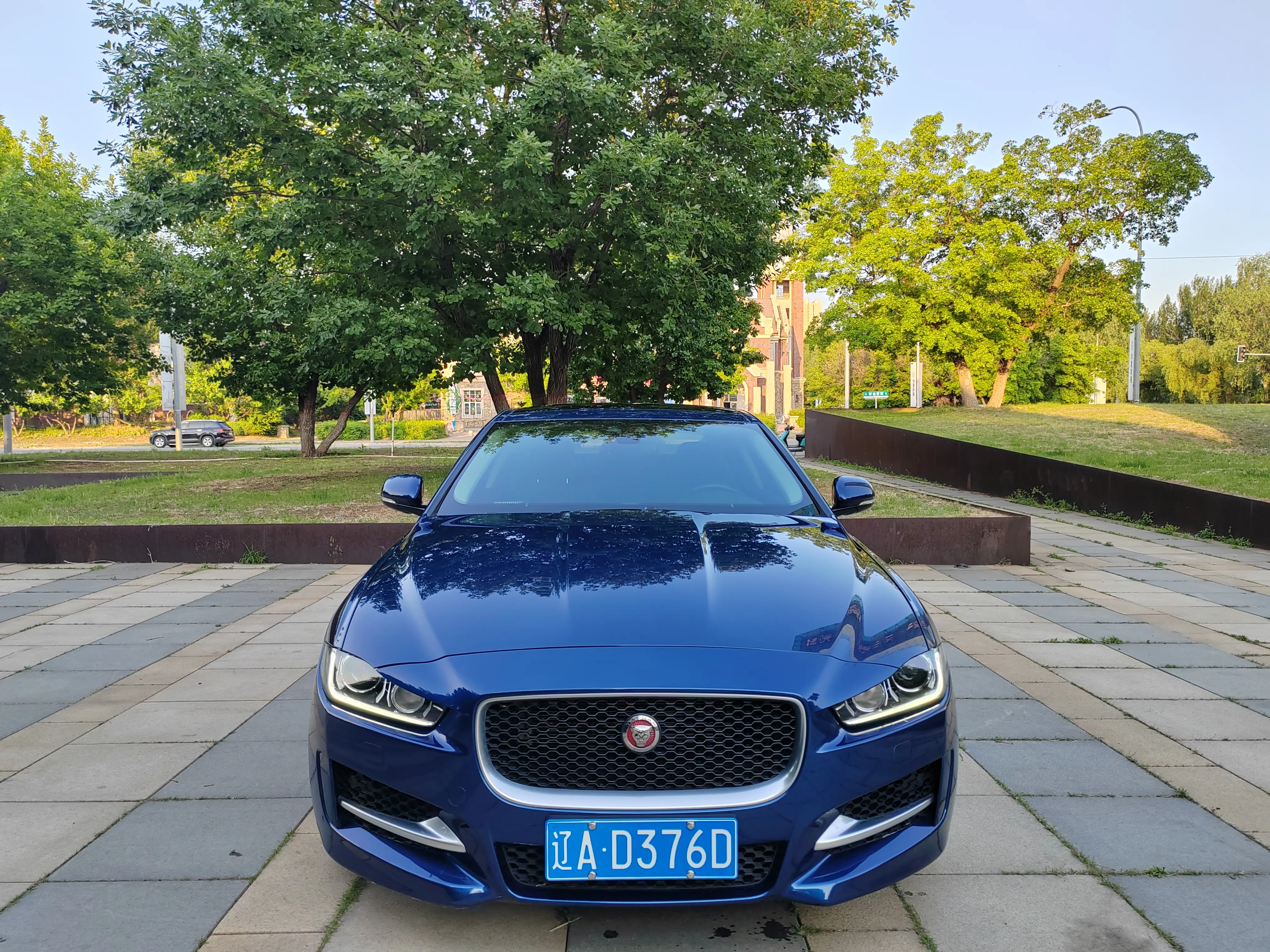 Jaguar XE