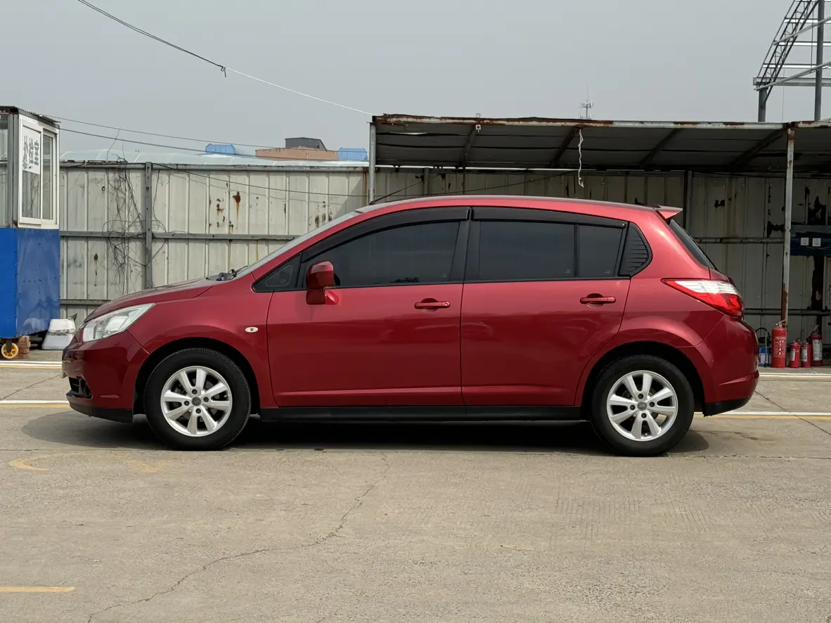 Kai Chen Venucia R50