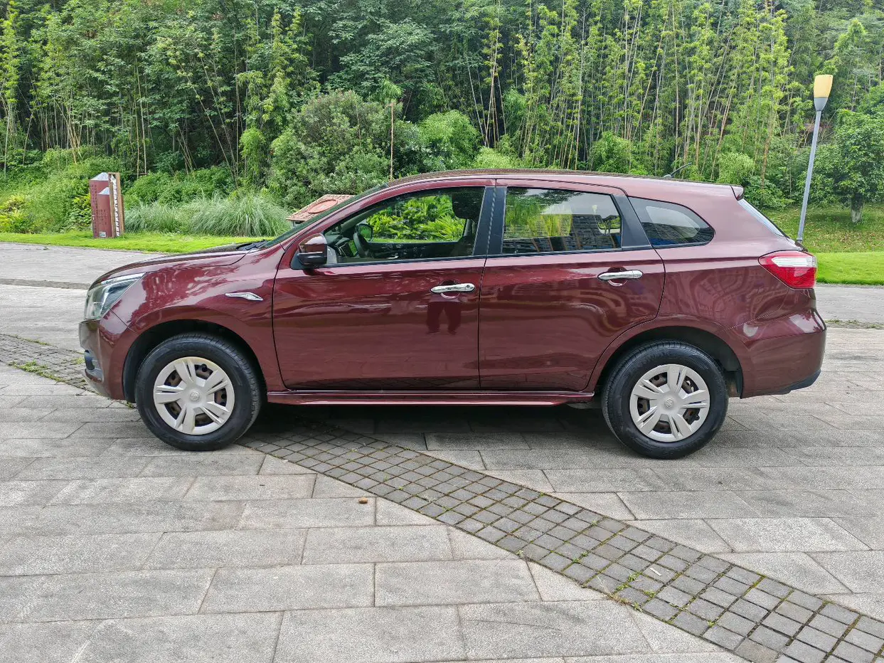 Kai Chen Venucia T70