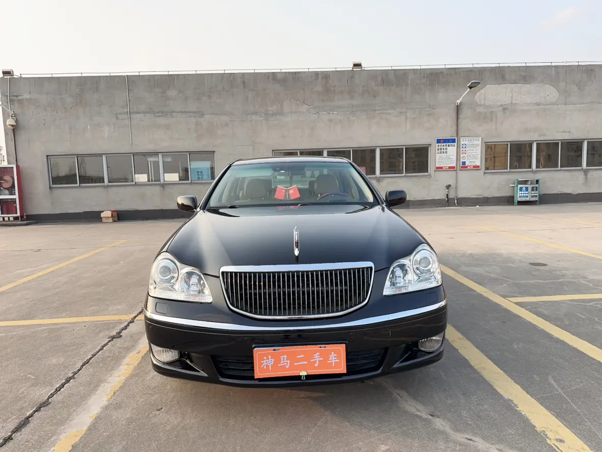 Hongqi Red flag flourishing  из Китая