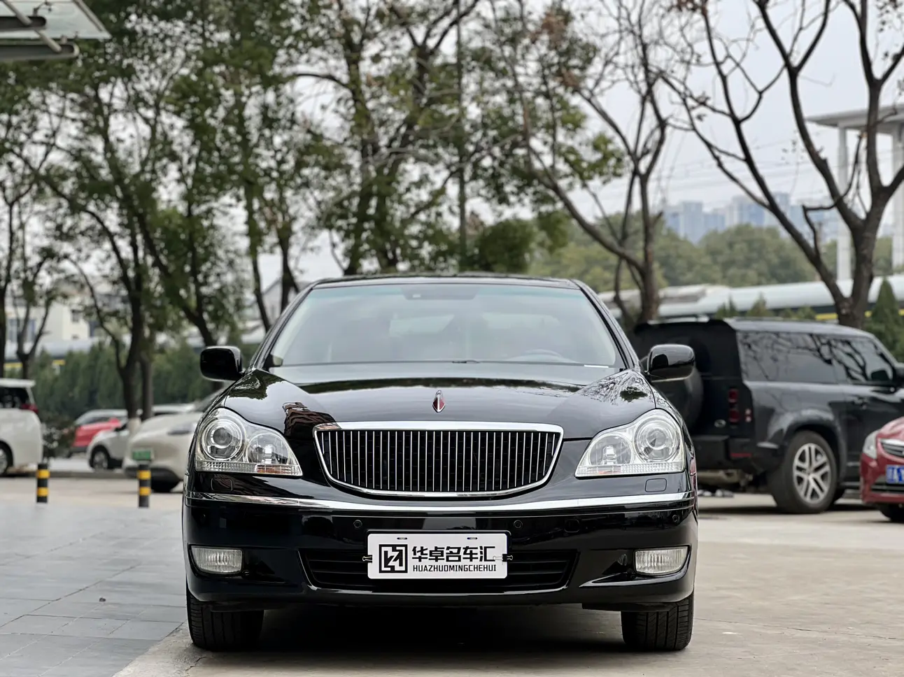 Hongqi Red flag flourishing