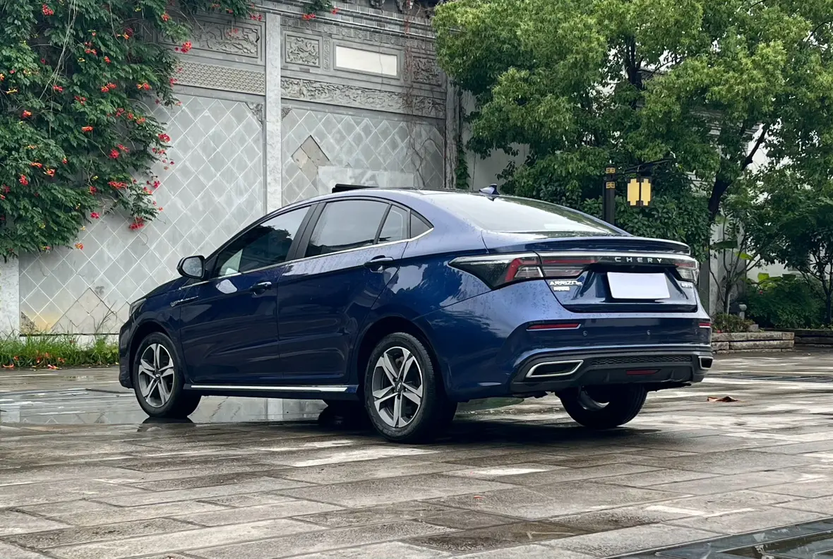 Omoda S5
