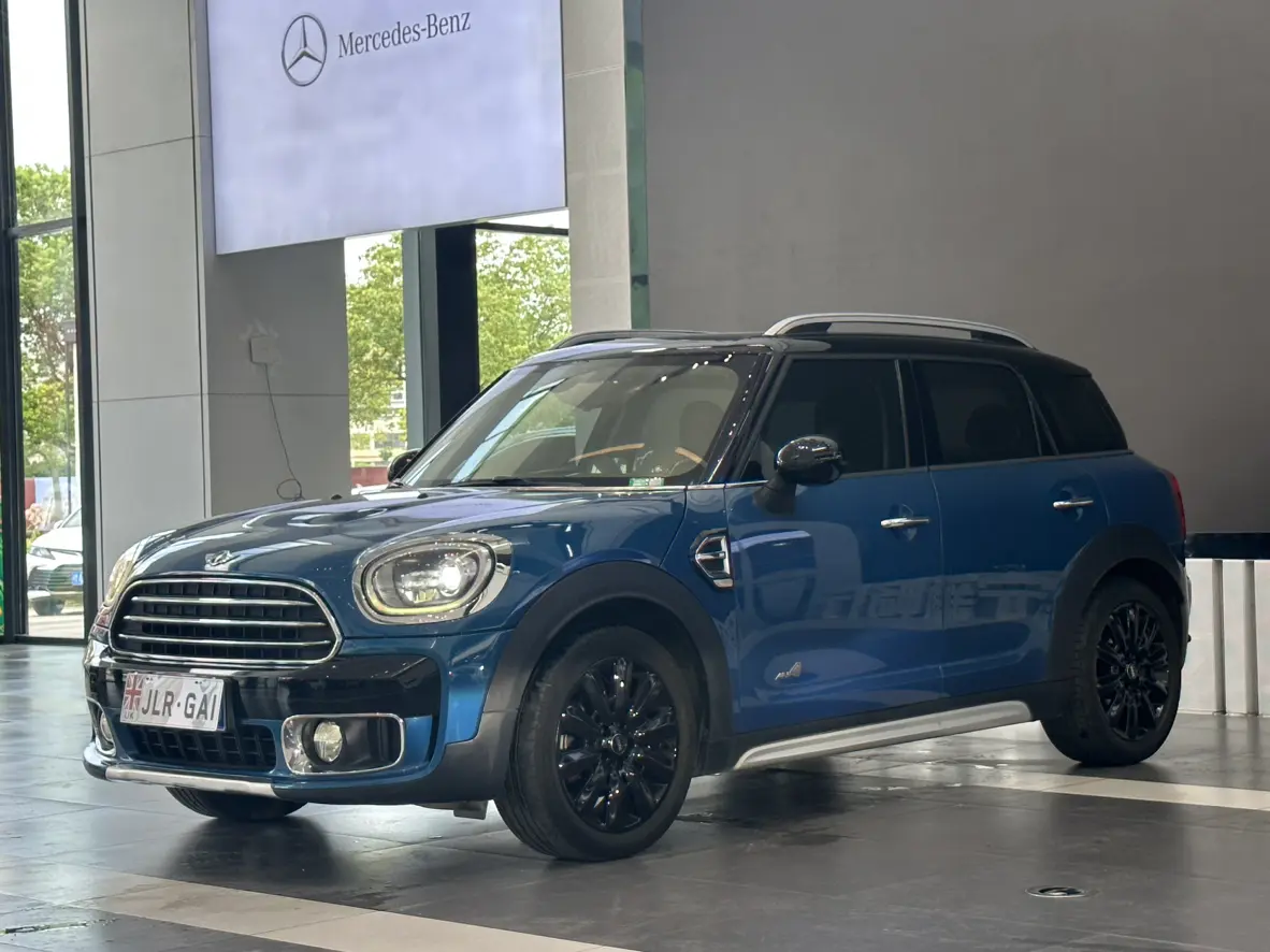 MINI COUNTRYMAN